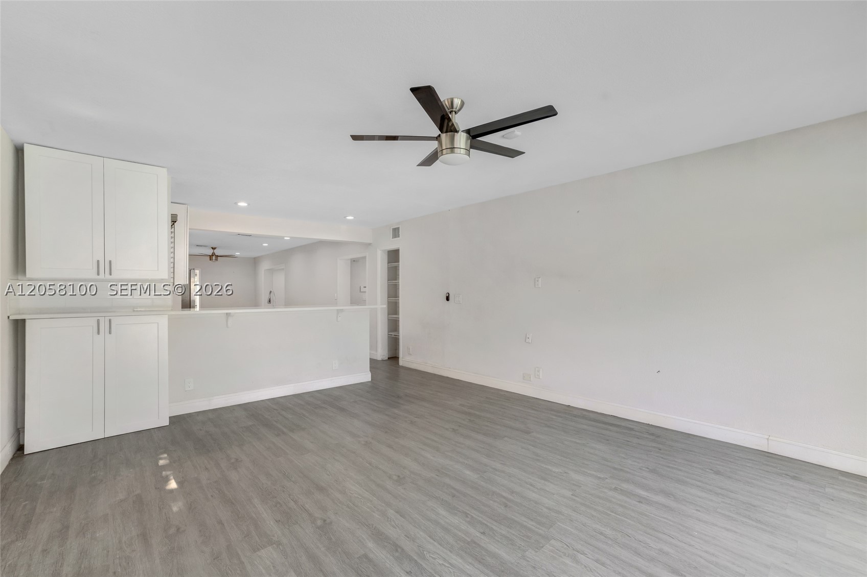 3405 Robbins Rd, Pompano Beach FL 33062