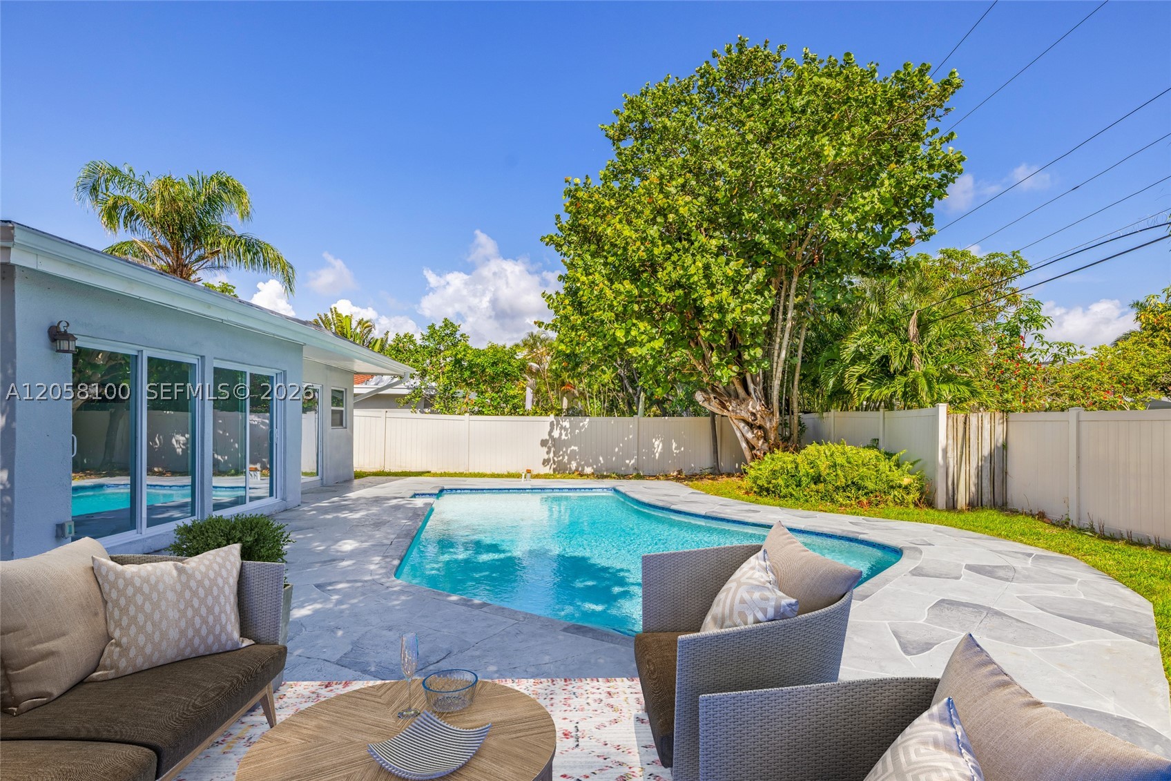3405 Robbins Rd, Pompano Beach FL 33062