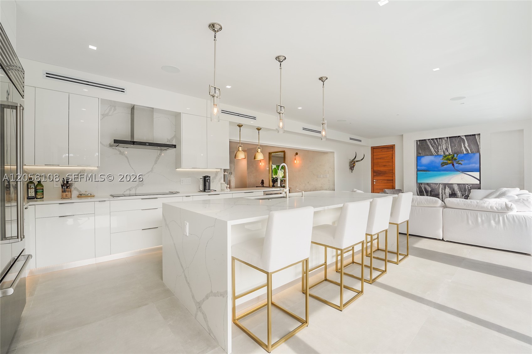 60 Shore Dr W, Miami FL 33133