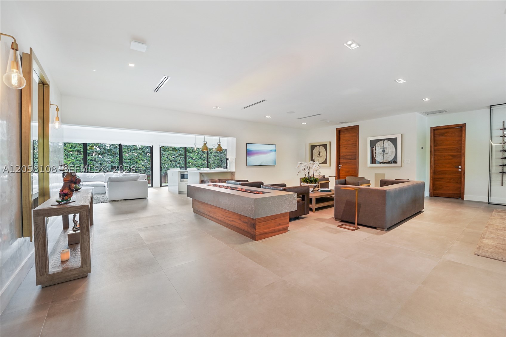 60 Shore Dr W, Miami FL 33133