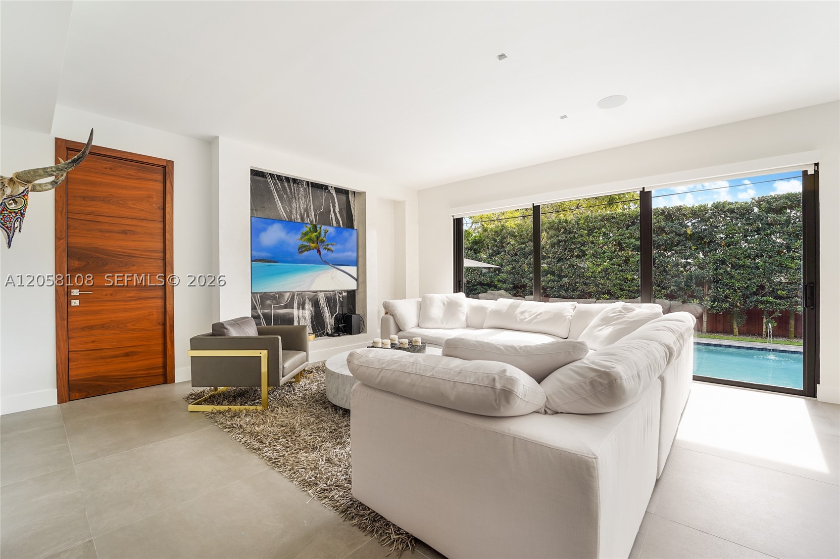 60 Shore Dr W, Miami FL 33133