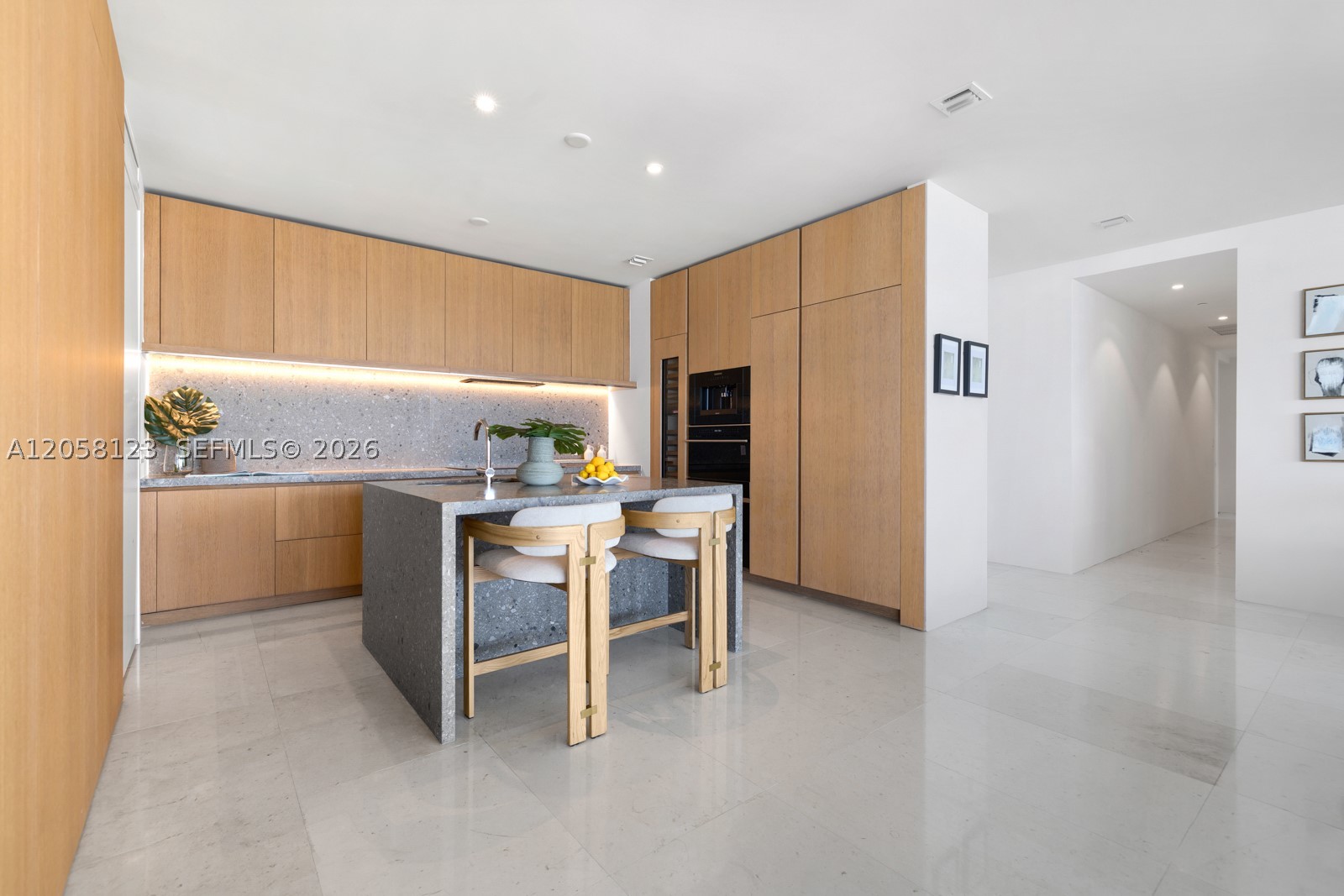 8701 Collins Ave #701, Miami Beach FL 33154