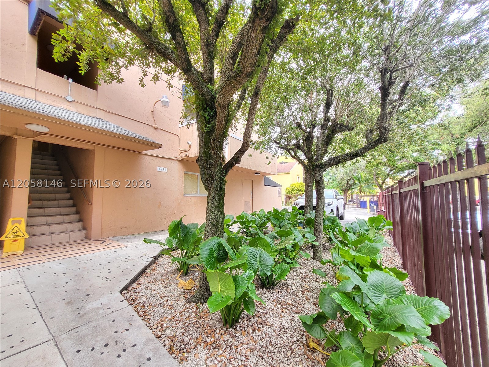 1650 NW 25th Ave #213, Miami FL 33125