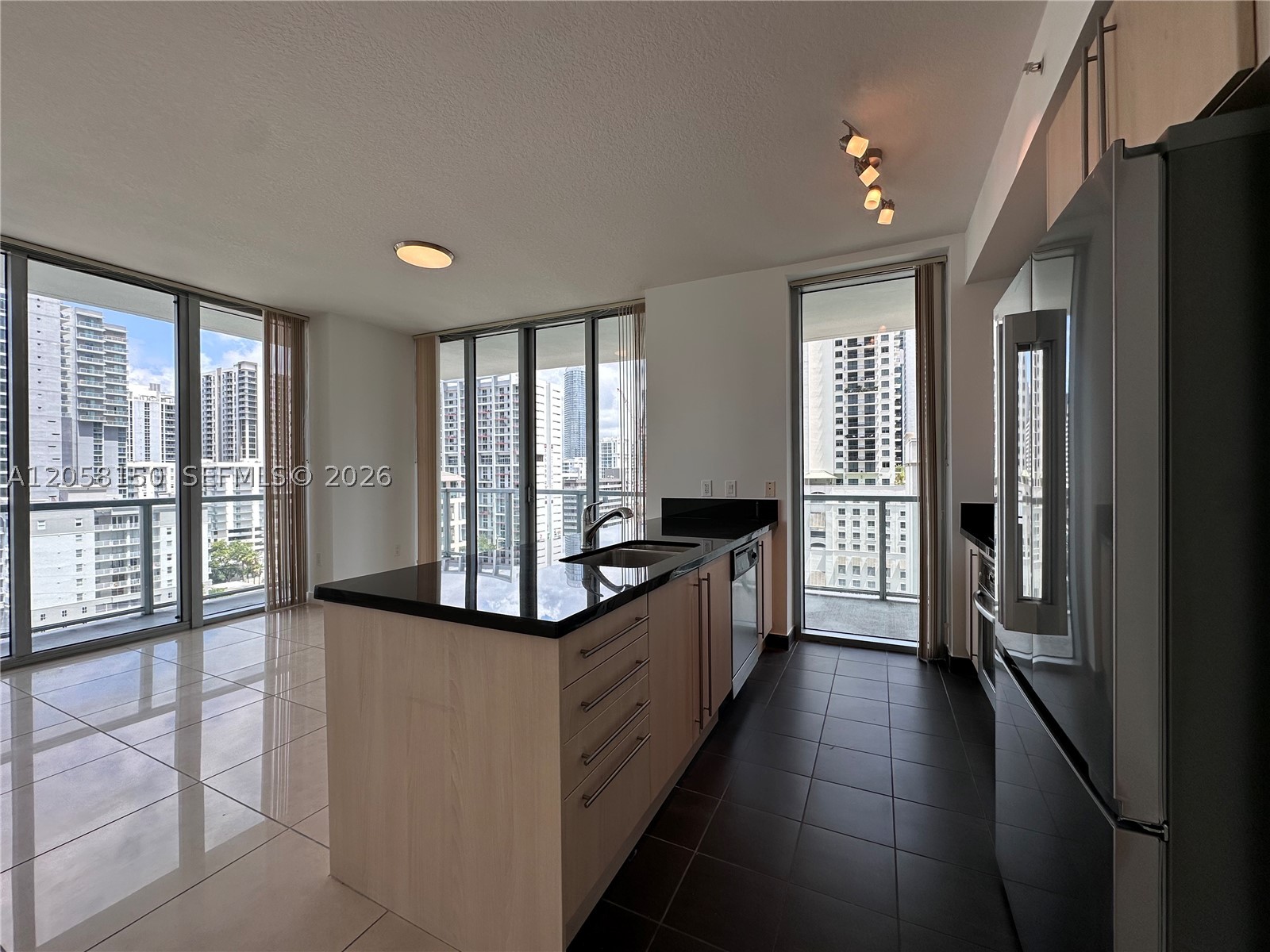 1111 SW 1st Ave #1525-N, Miami FL 33130