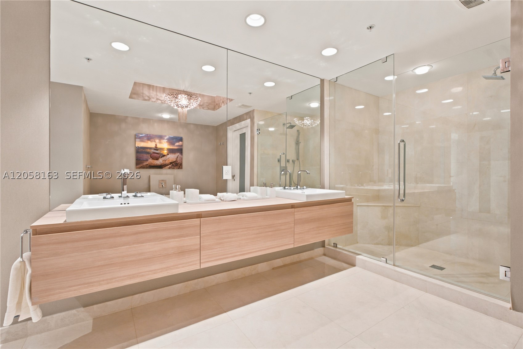 17301 Biscayne Blvd #2010, North Miami Beach FL 33160