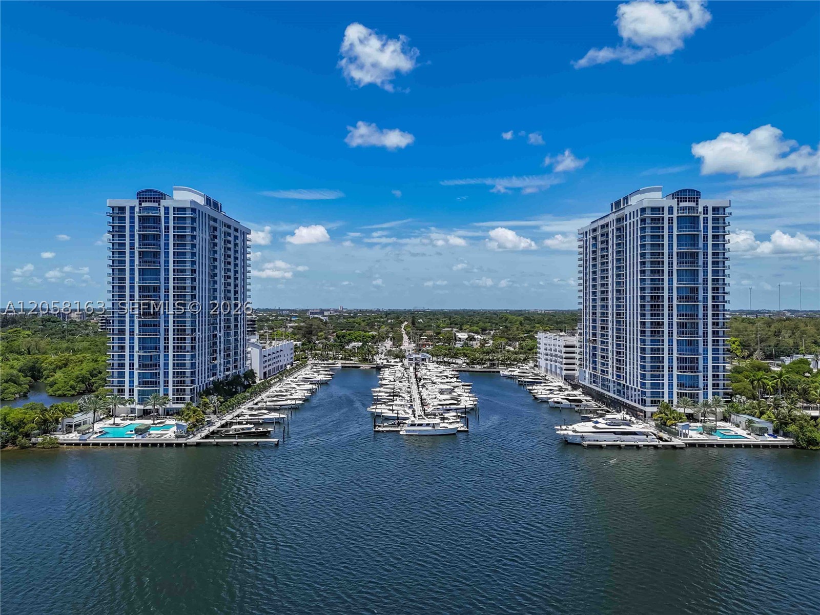 17301 Biscayne Blvd #2010, North Miami Beach FL 33160