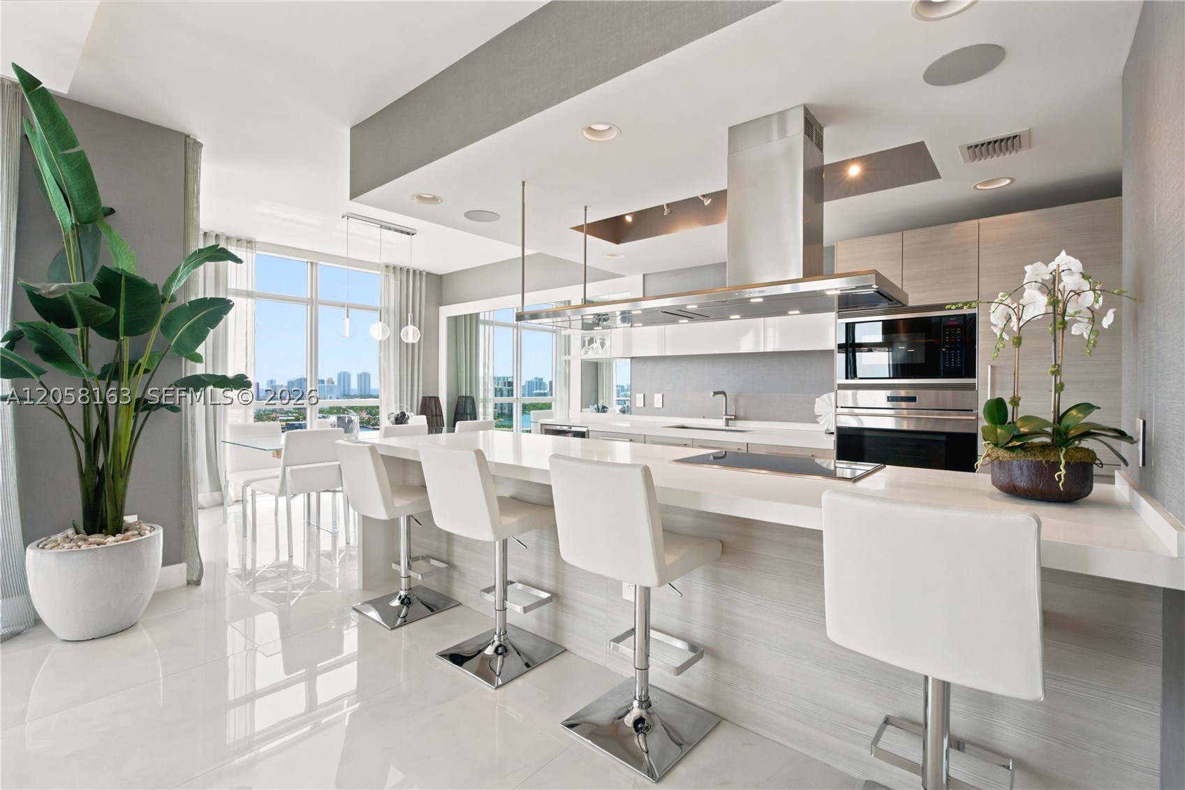 17301 Biscayne Blvd #2010, North Miami Beach FL 33160