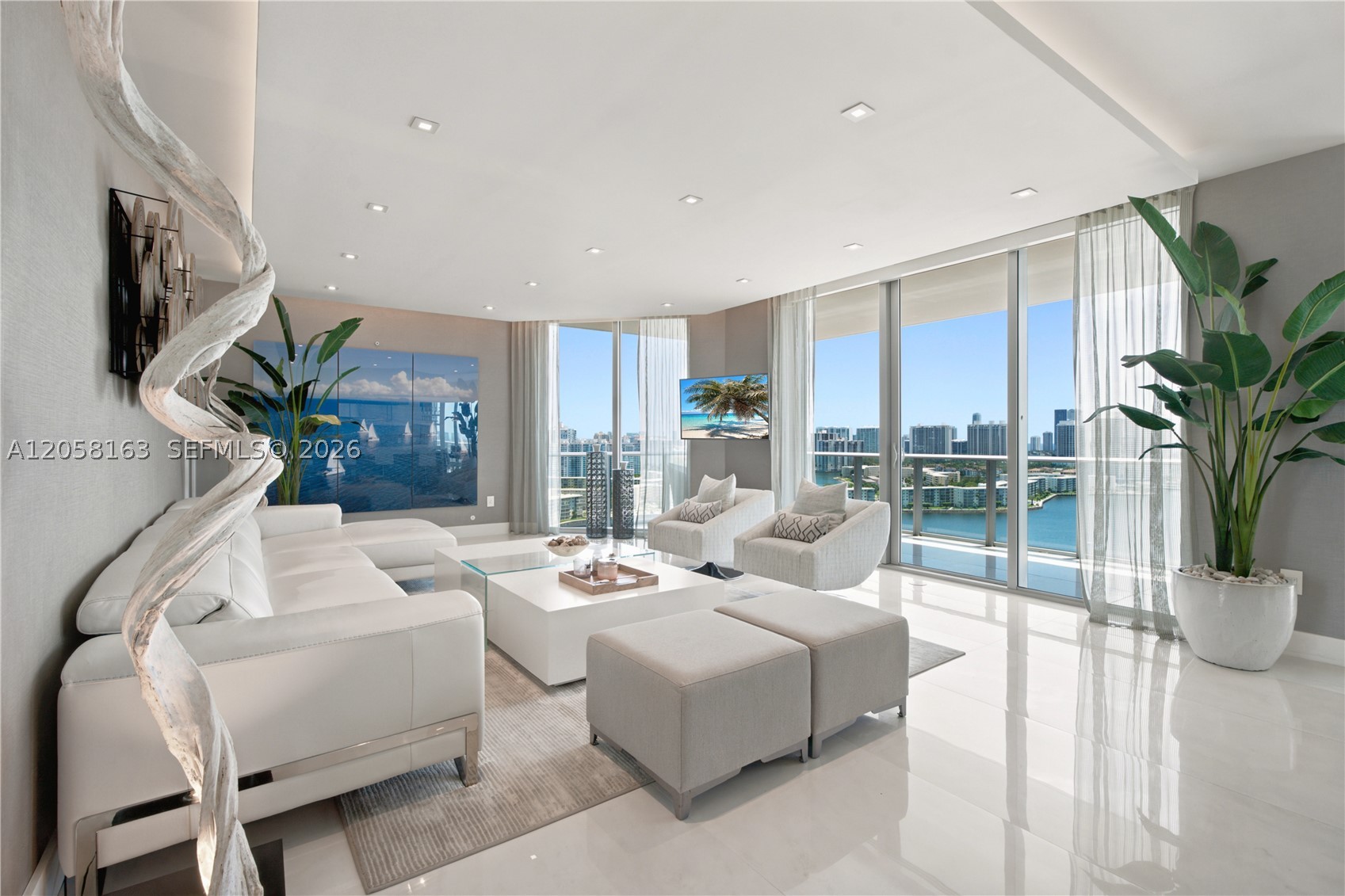 17301 Biscayne Blvd #2010, North Miami Beach FL 33160