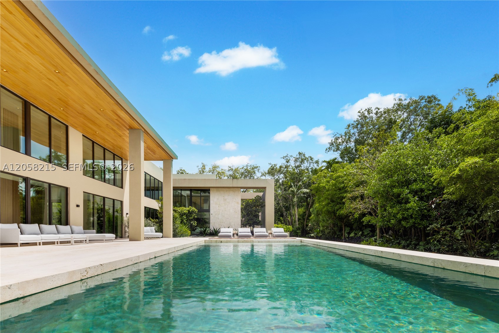6701 SW 101st St, Pinecrest FL 33156