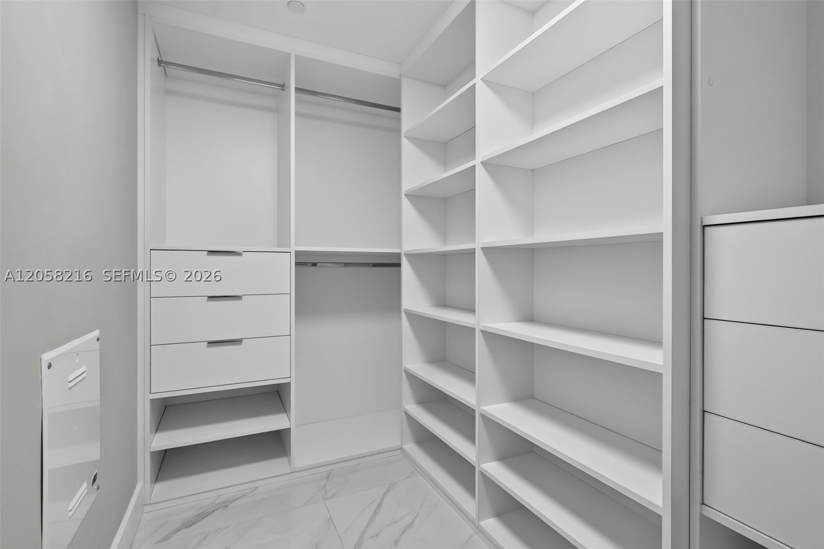 16385 Biscayne Blvd #1215, North Miami Beach FL 33160
