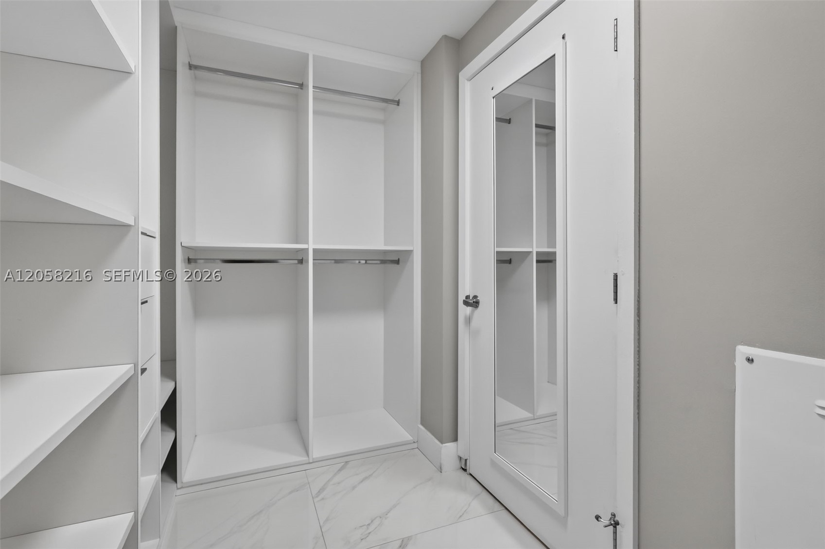 16385 Biscayne Blvd #1215, North Miami Beach FL 33160