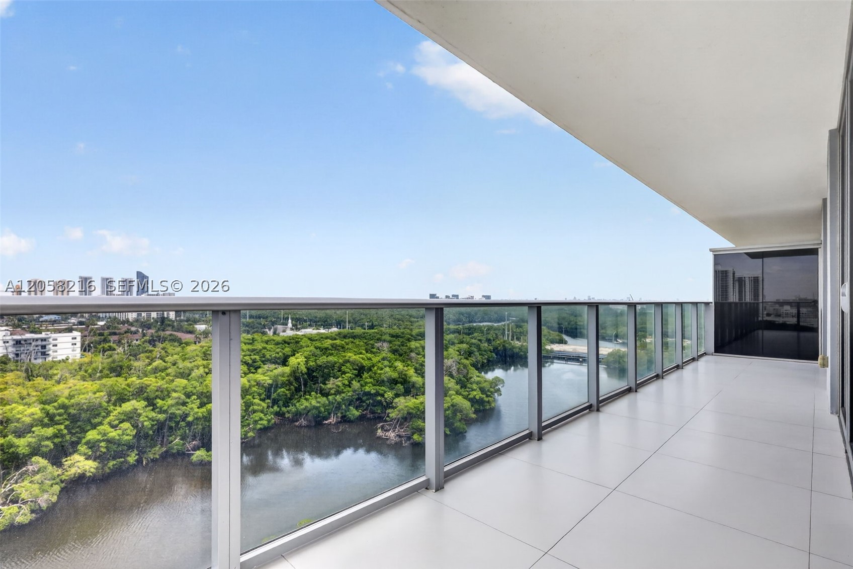 16385 Biscayne Blvd #1215, North Miami Beach FL 33160