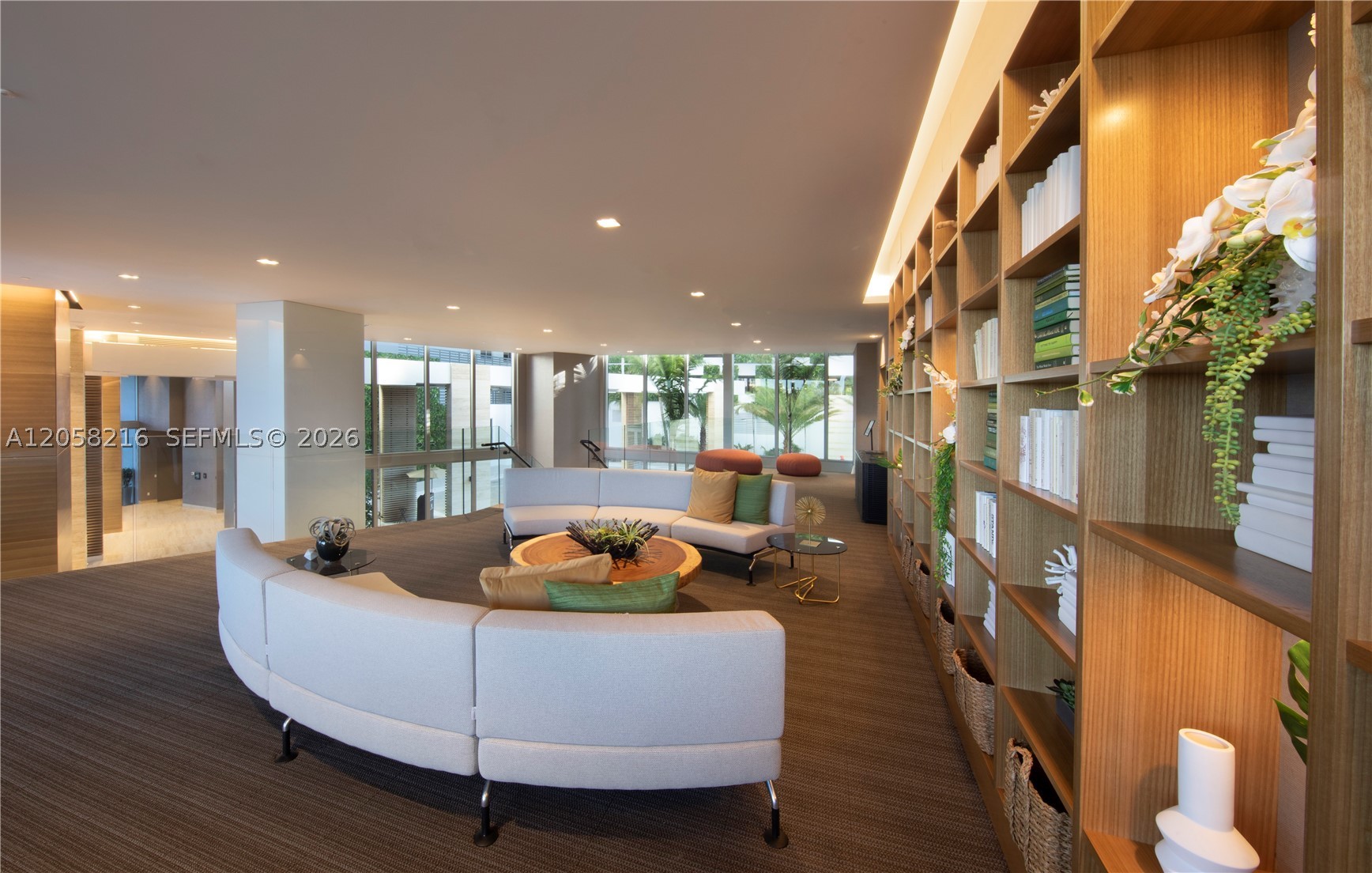 16385 Biscayne Blvd #1215, North Miami Beach FL 33160