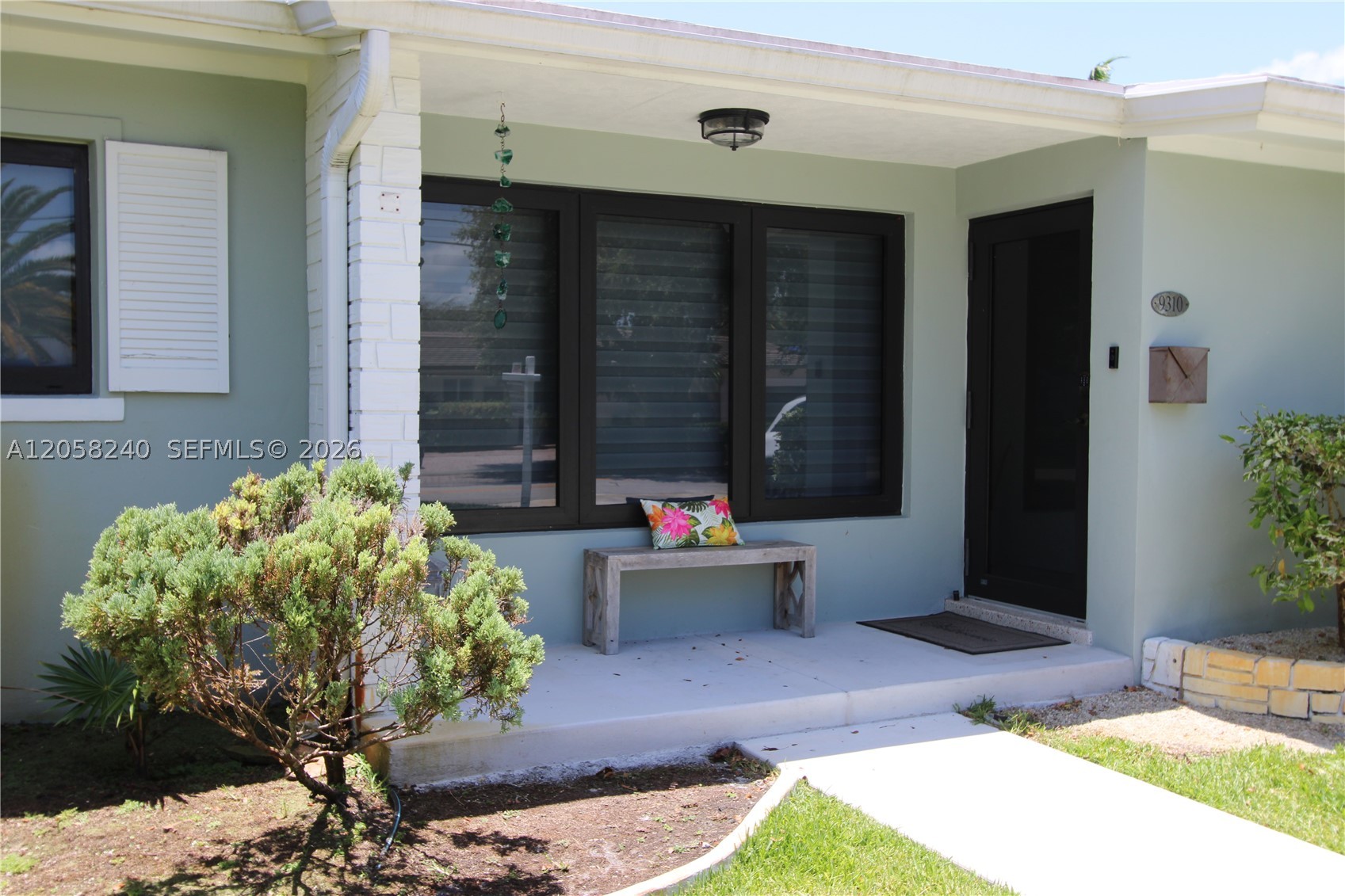 9310 SW 52nd Ter, Miami FL 33165