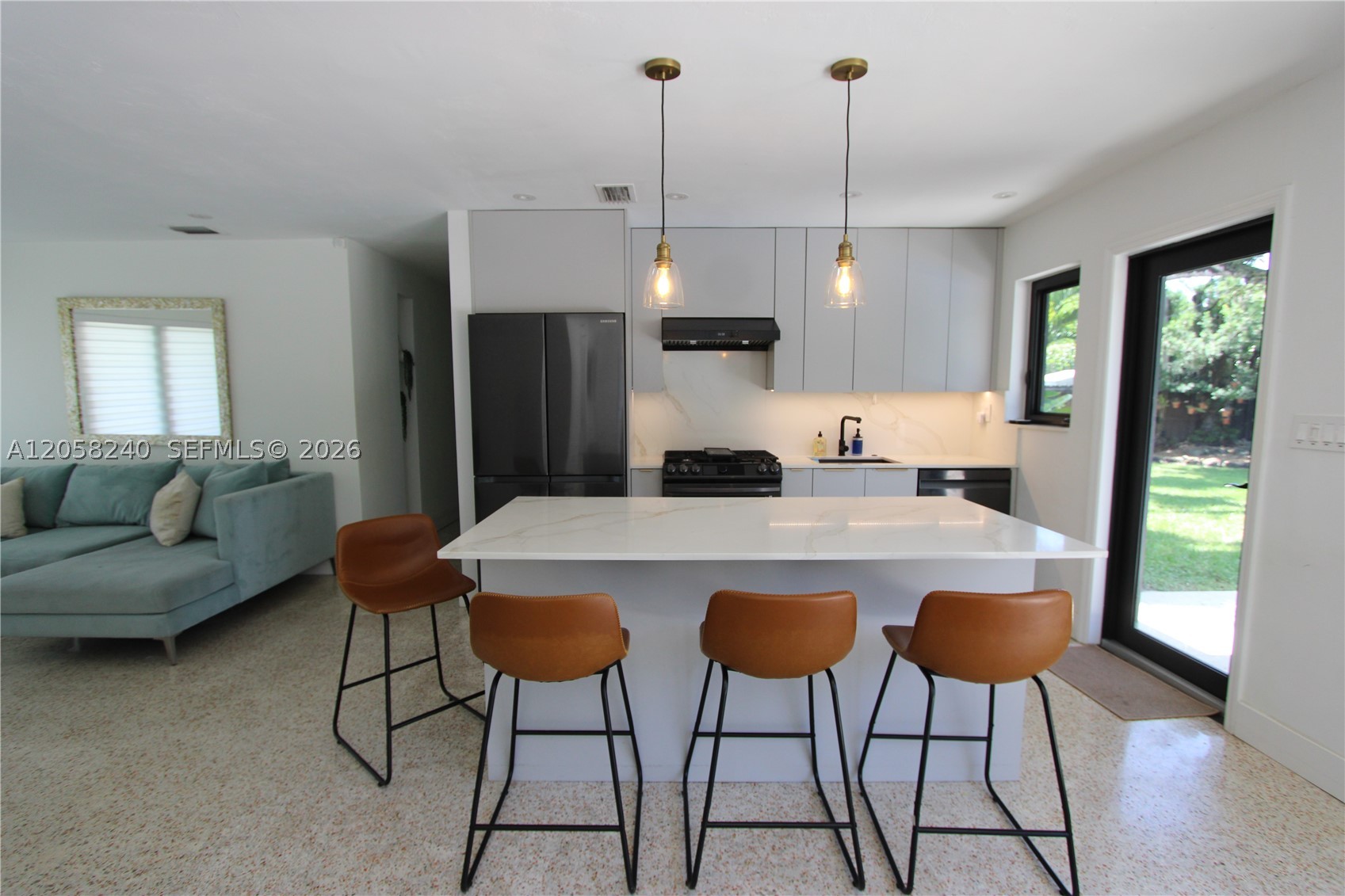 9310 SW 52nd Ter, Miami FL 33165
