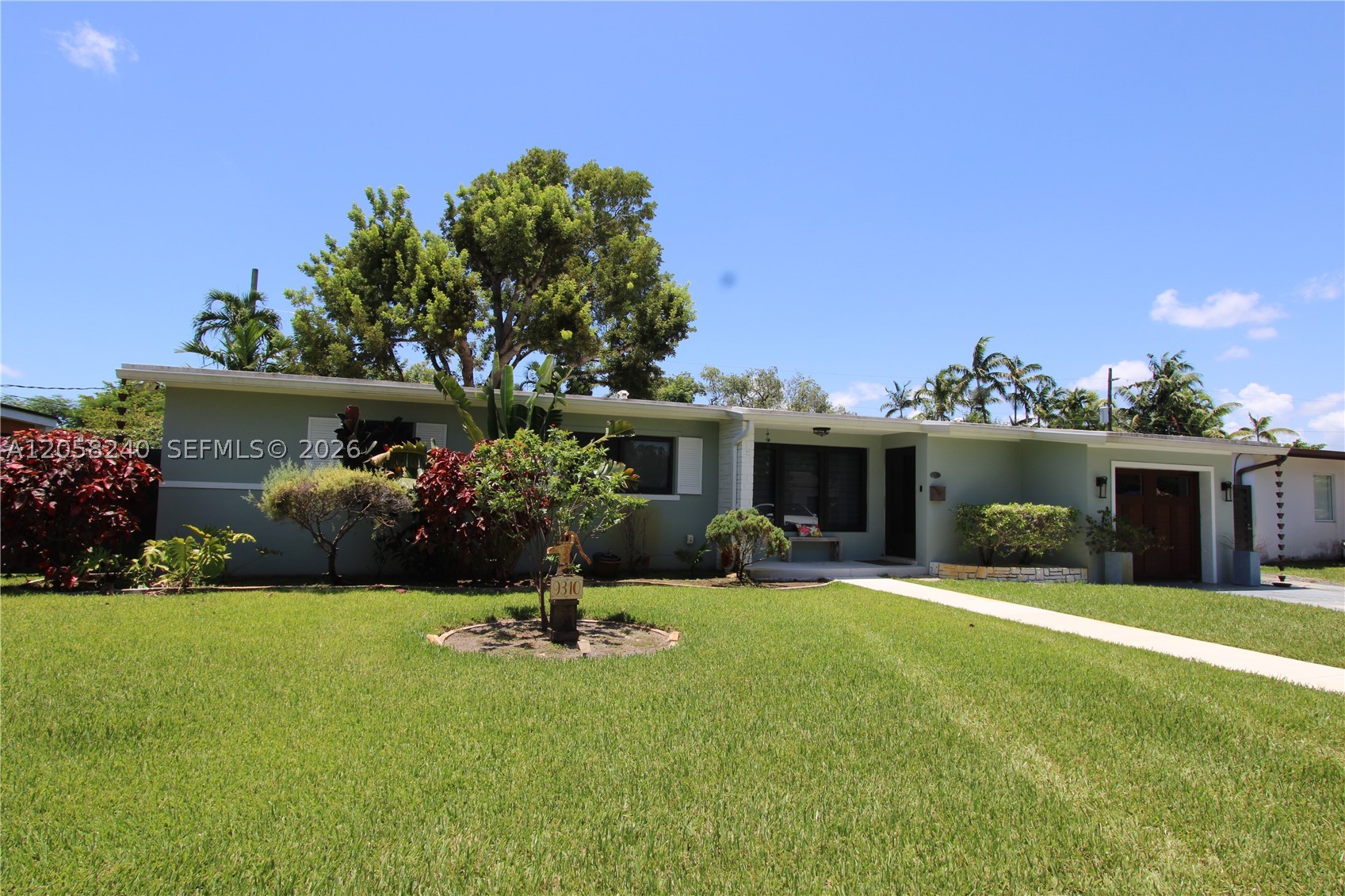 9310 SW 52nd Ter, Miami FL 33165