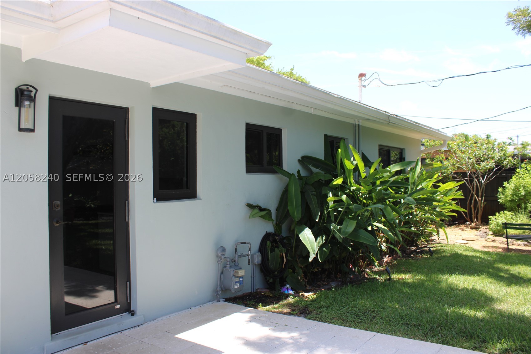 9310 SW 52nd Ter, Miami FL 33165