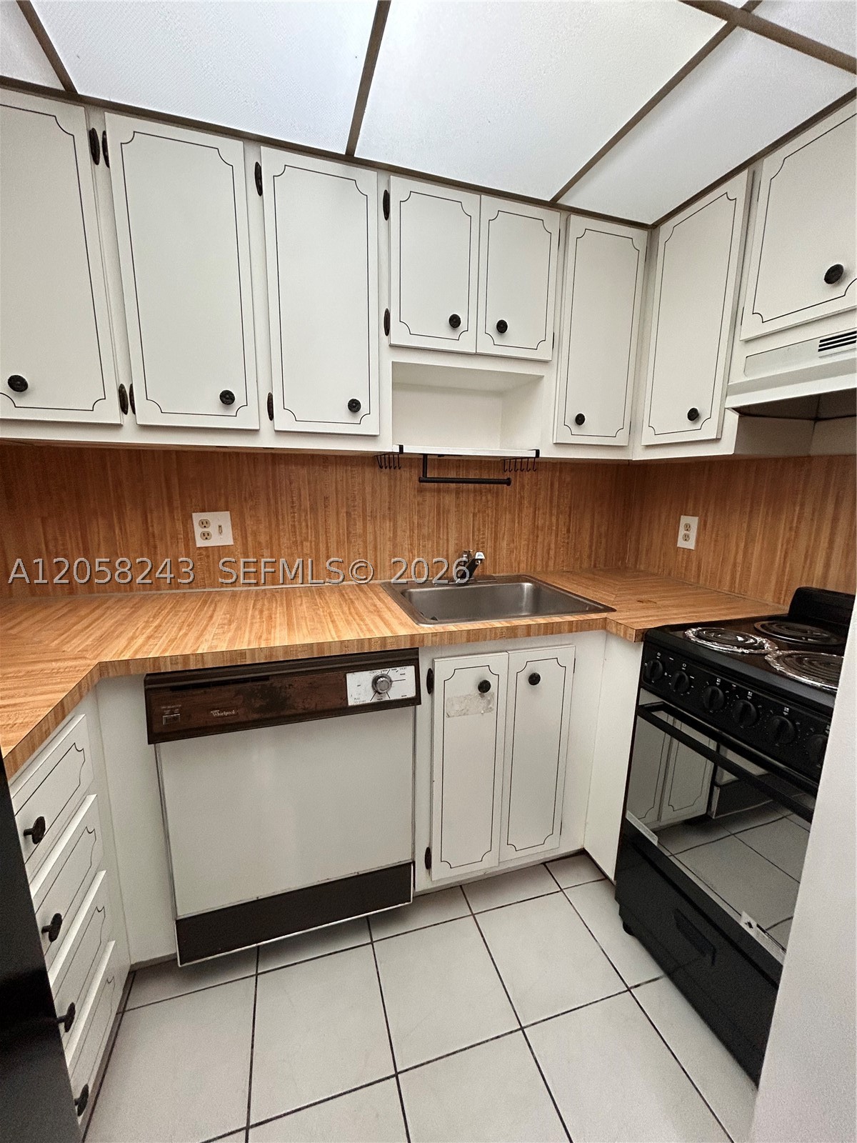 300 NW 42nd Ave #109, Miami FL 33126