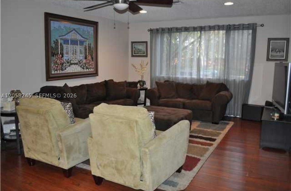9196 SW 128th Ln #-, Miami FL 33176