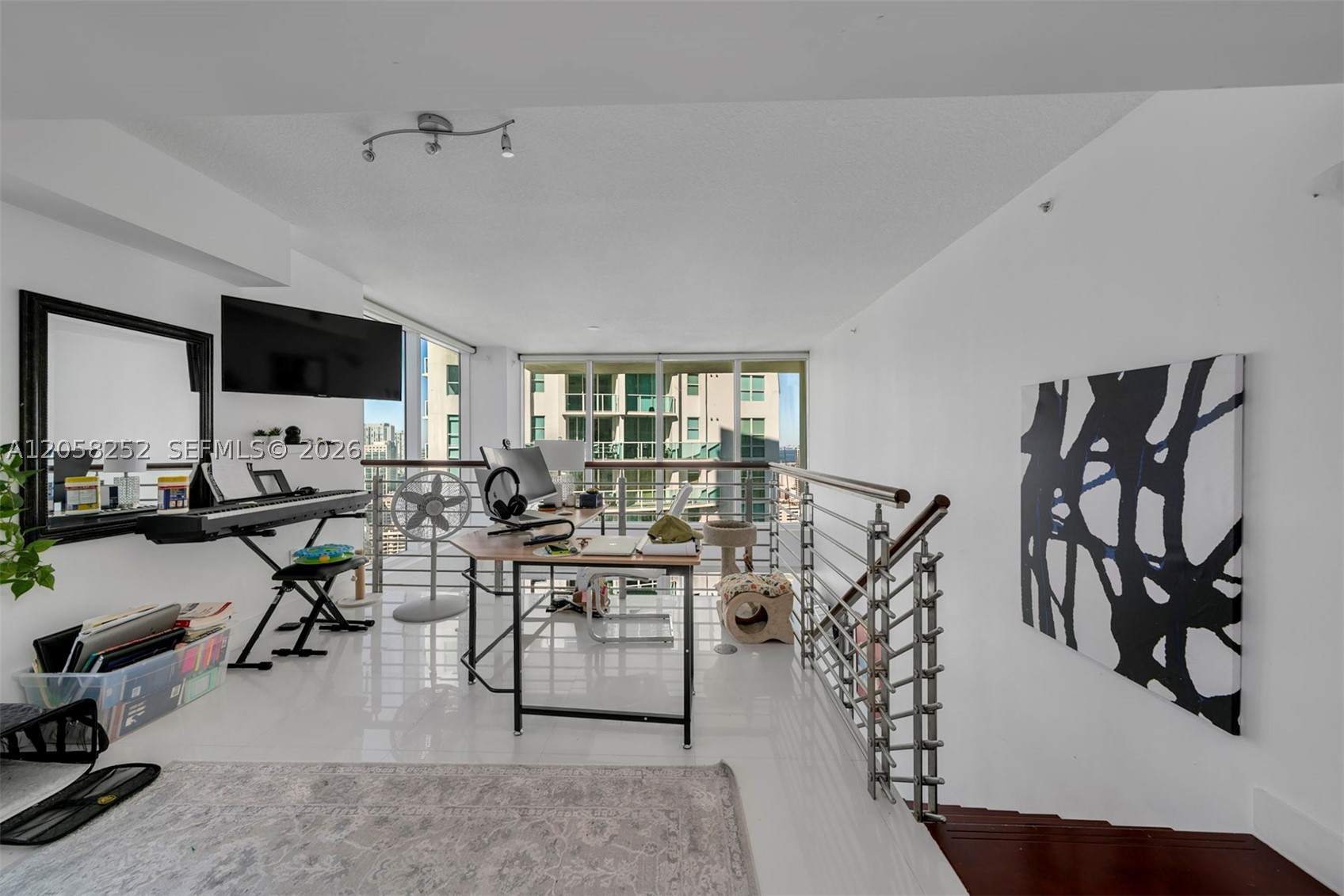 41 SE 5th St #2117, Miami FL 33131