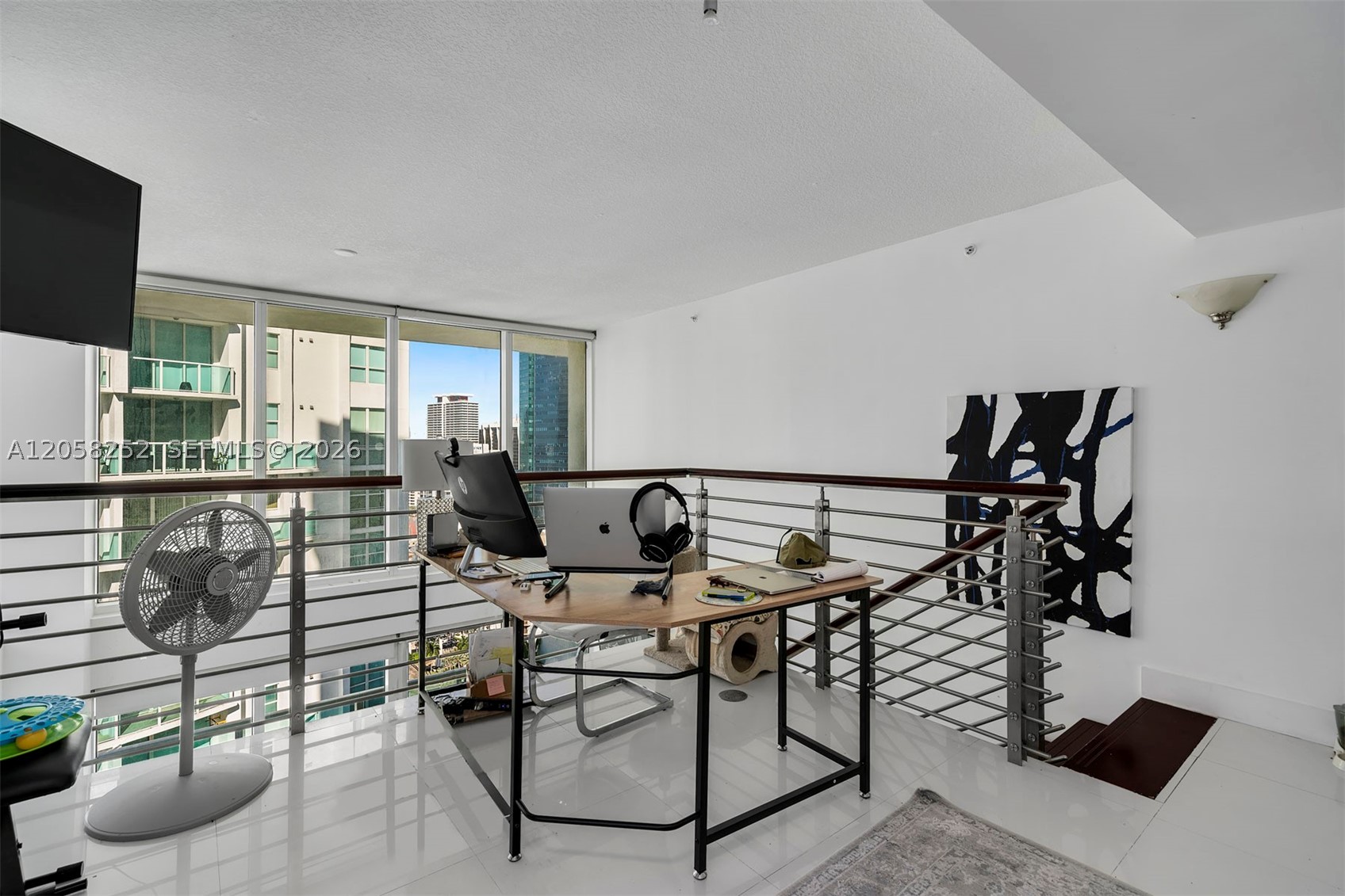 41 SE 5th St #2117, Miami FL 33131