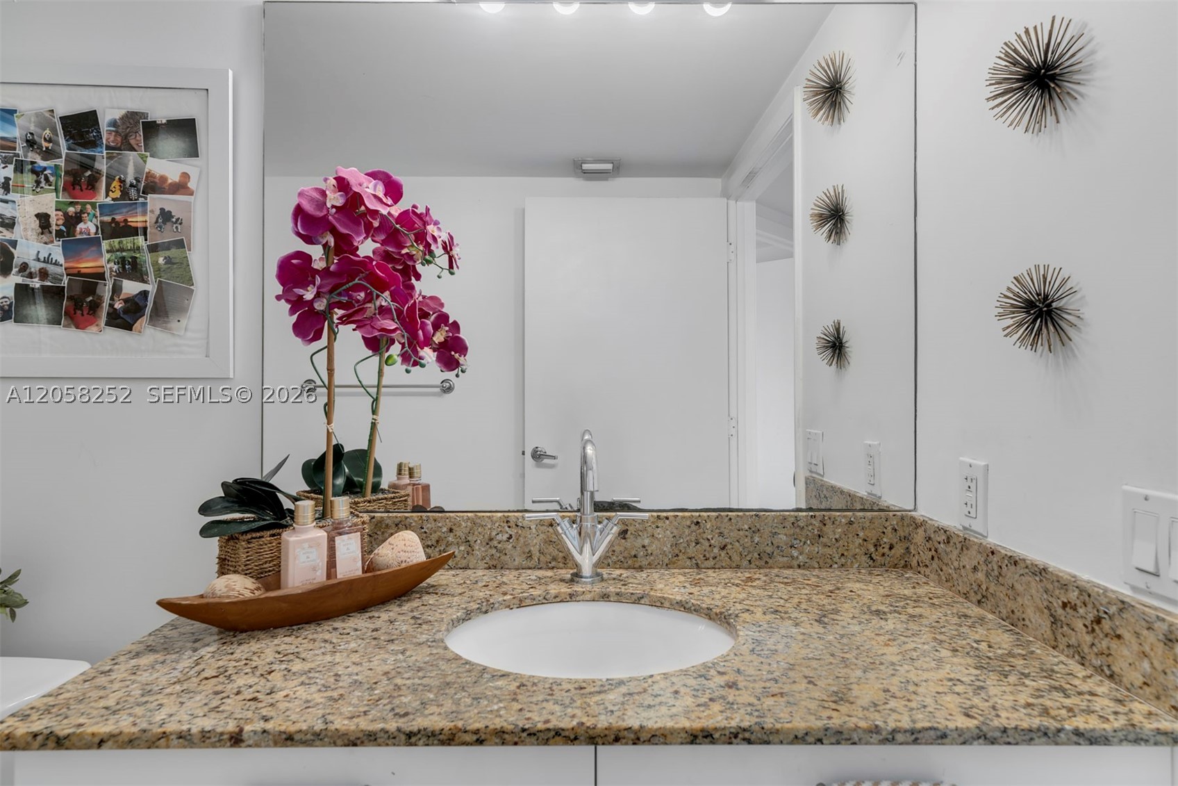 41 SE 5th St #2117, Miami FL 33131