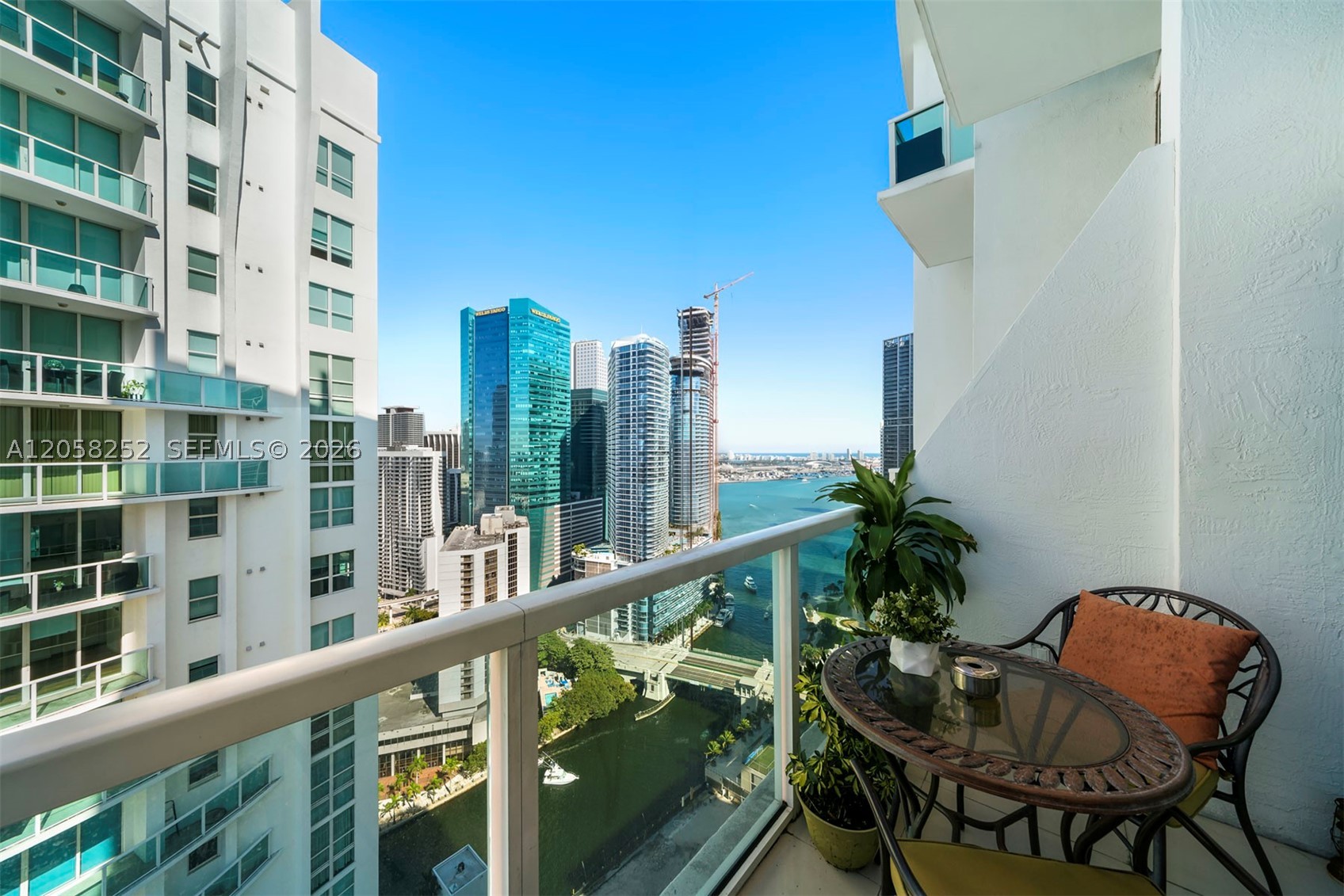 41 SE 5th St #2117, Miami FL 33131