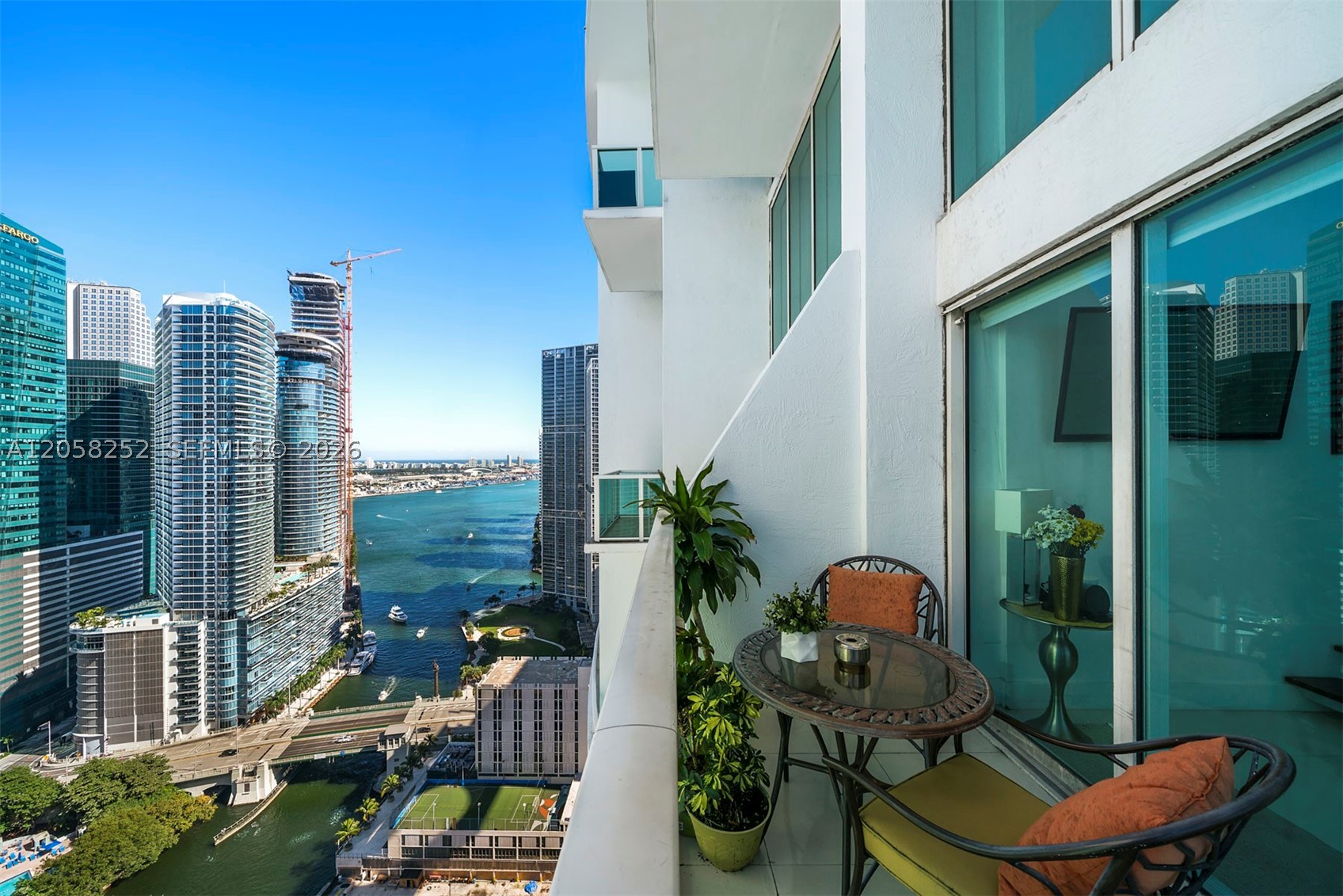41 SE 5th St #2117, Miami FL 33131