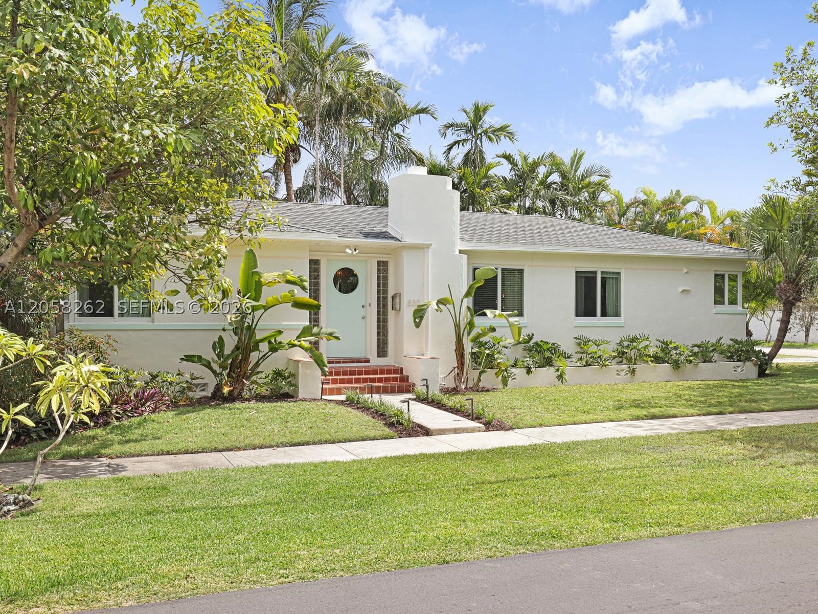 830 NE 83rd St, Miami FL 33138