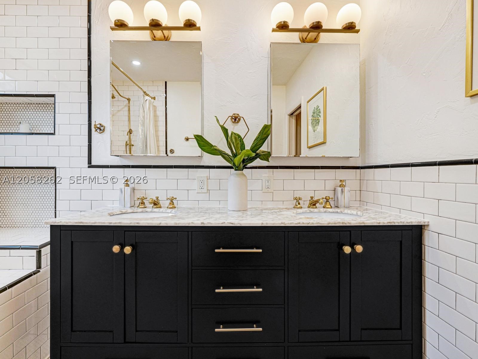 830 NE 83rd St, Miami FL 33138
