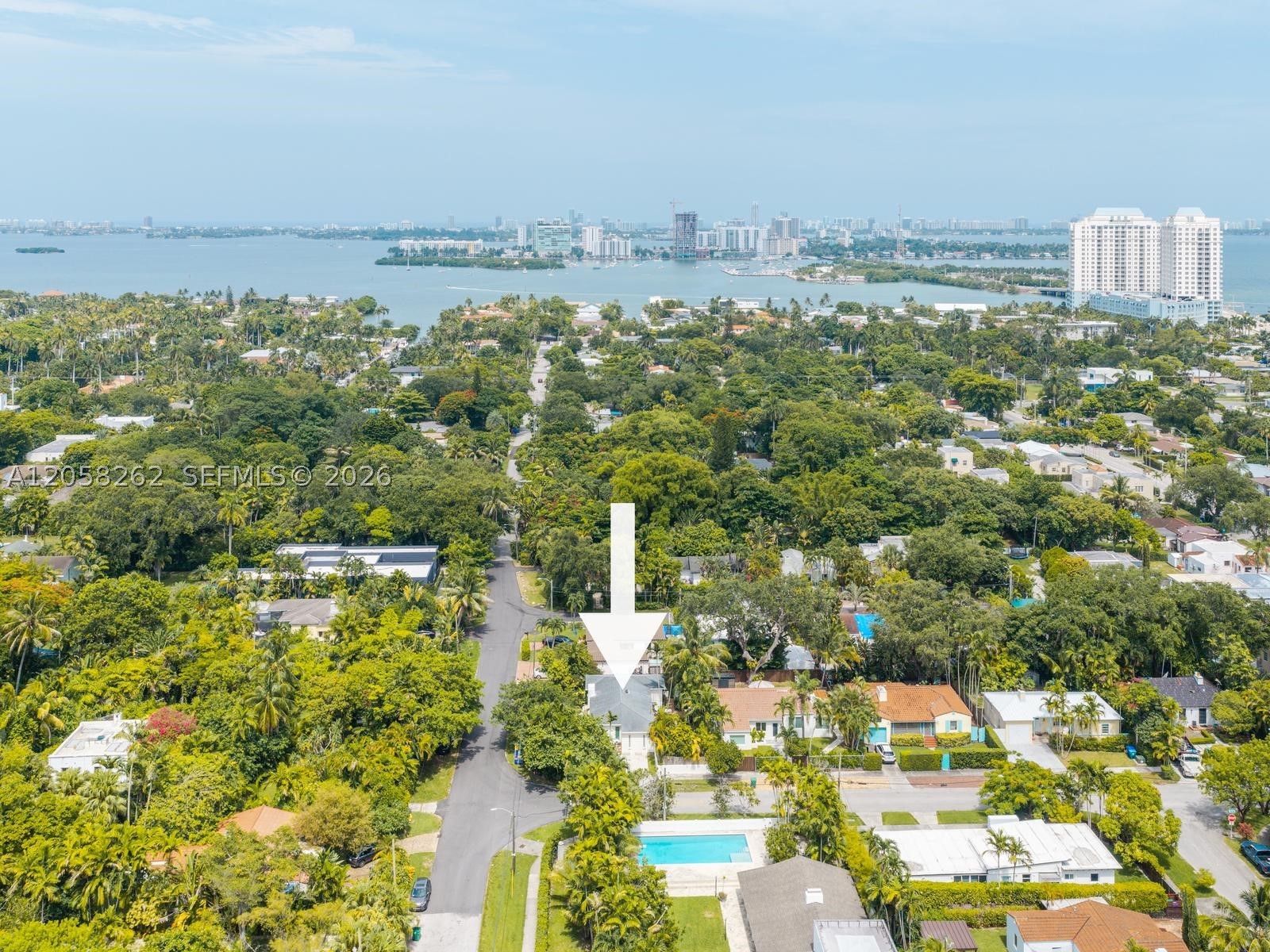 830 NE 83rd St, Miami FL 33138