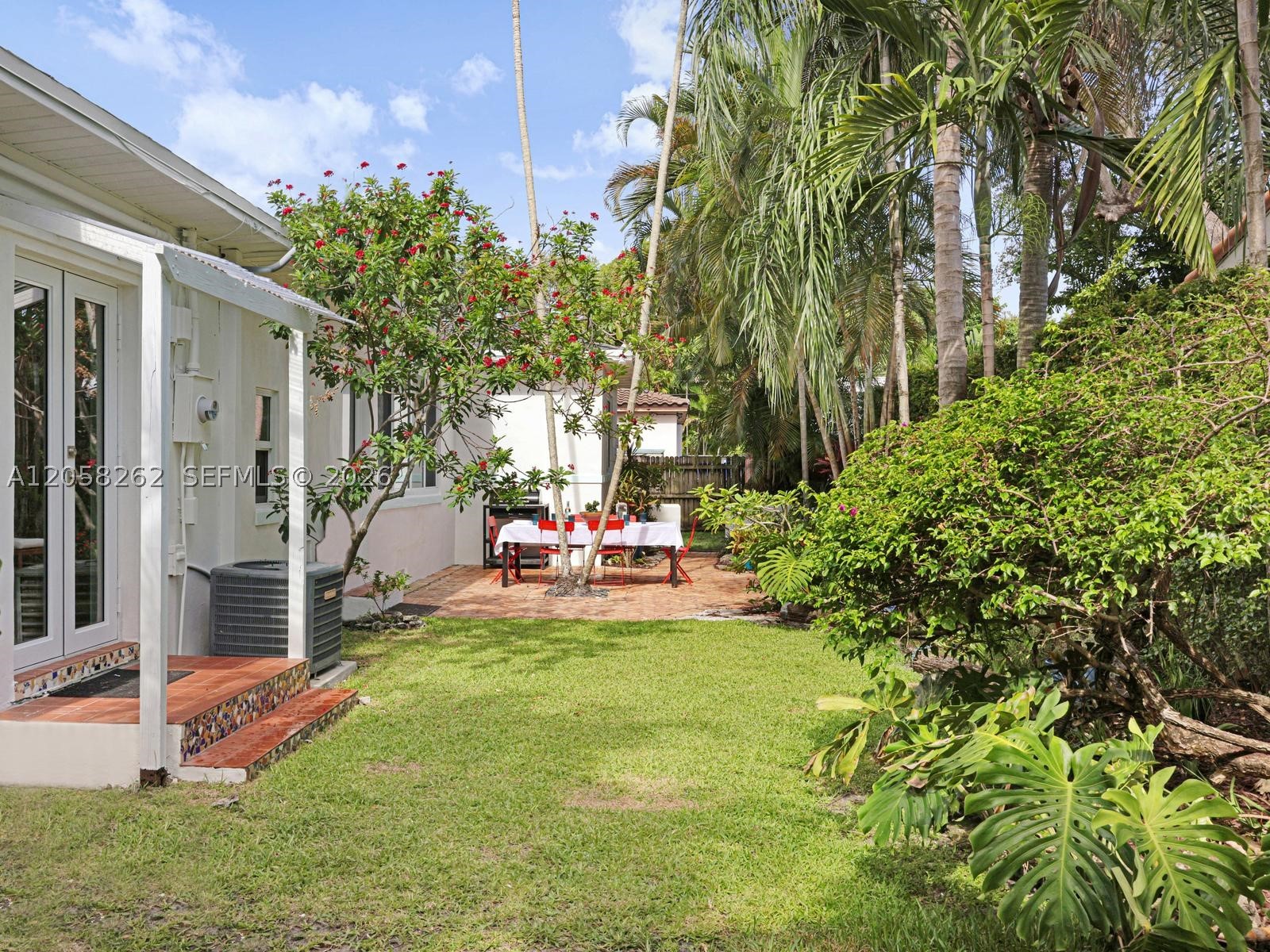 830 NE 83rd St, Miami FL 33138