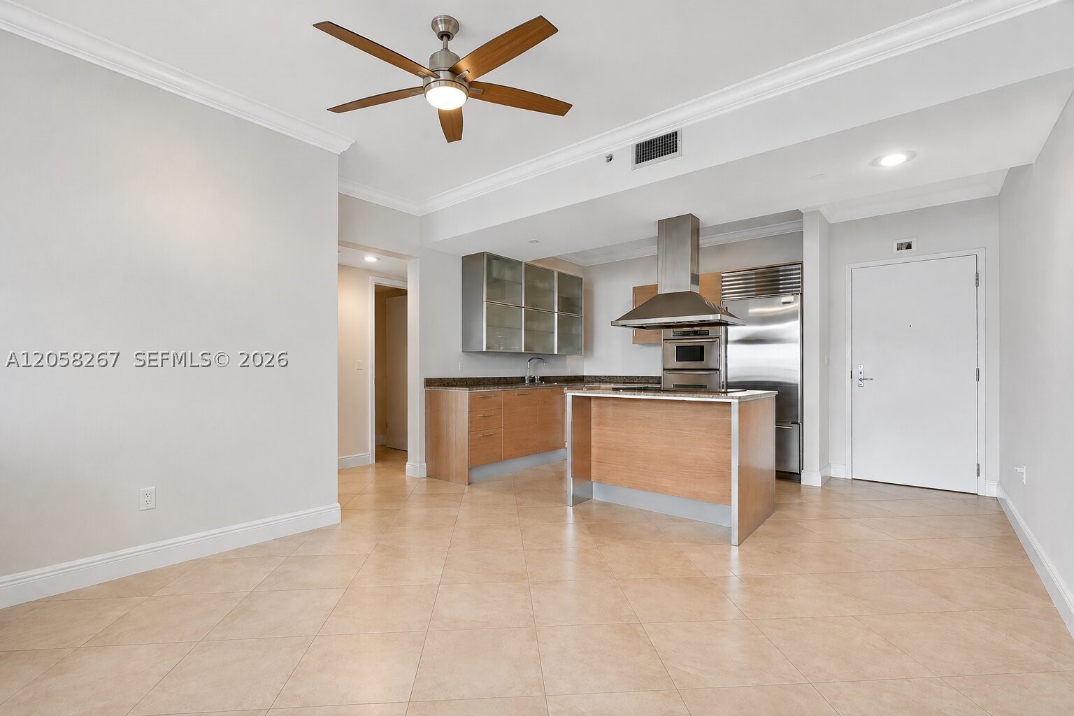 218 SE 14th St #1203, Miami FL 33131