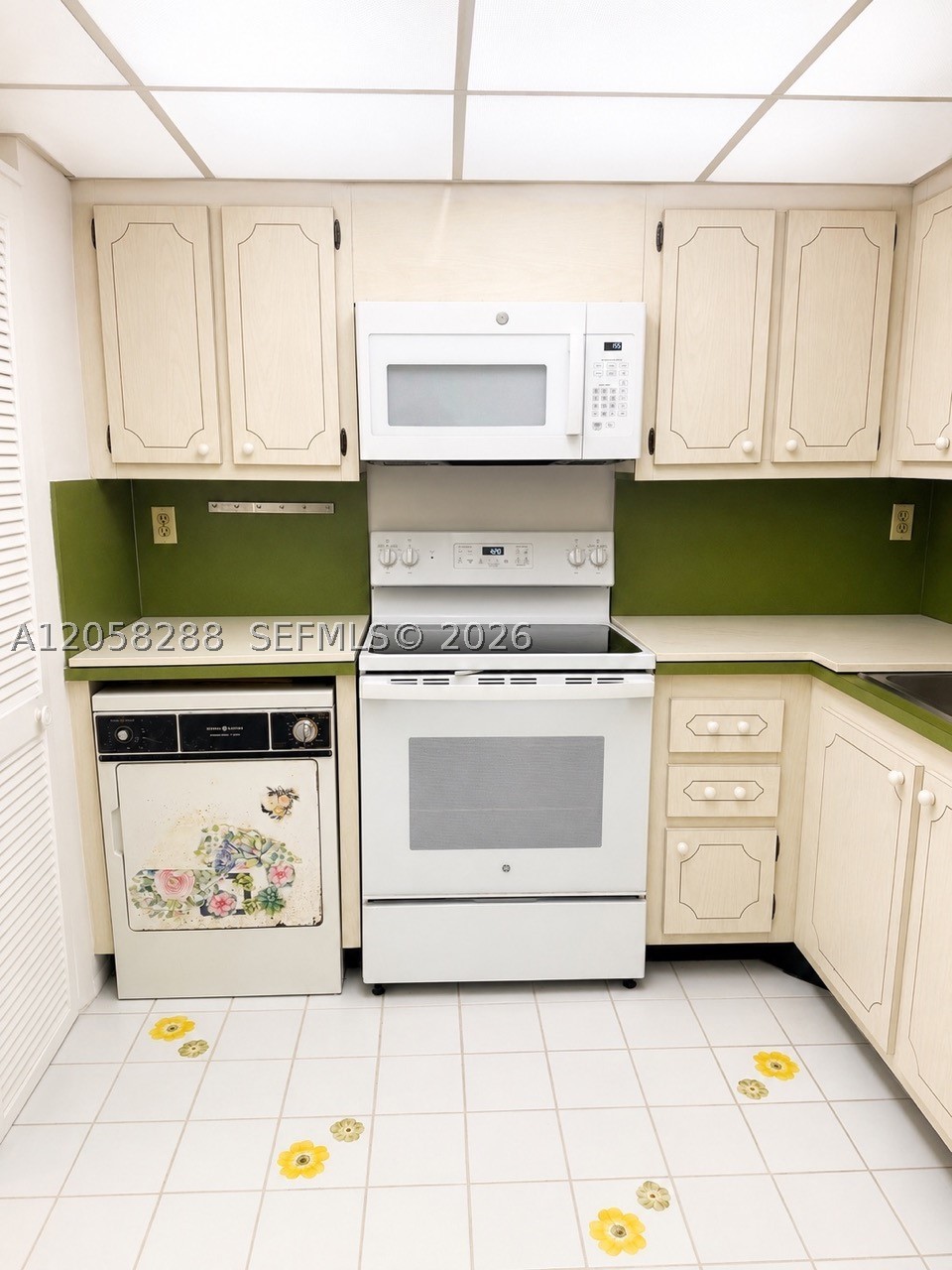 1865 Brickell Ave #A1802, Miami FL 33129