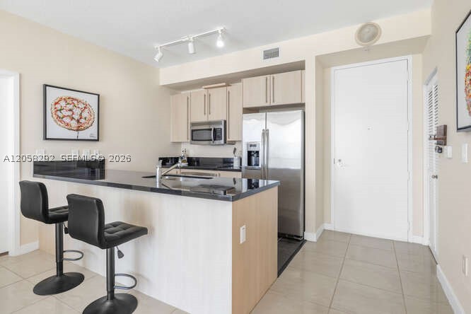 1111 SW 1st Ave #2723N, Miami FL 33130
