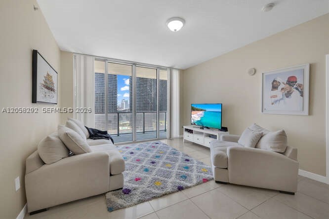 1111 SW 1st Ave #2723N, Miami FL 33130