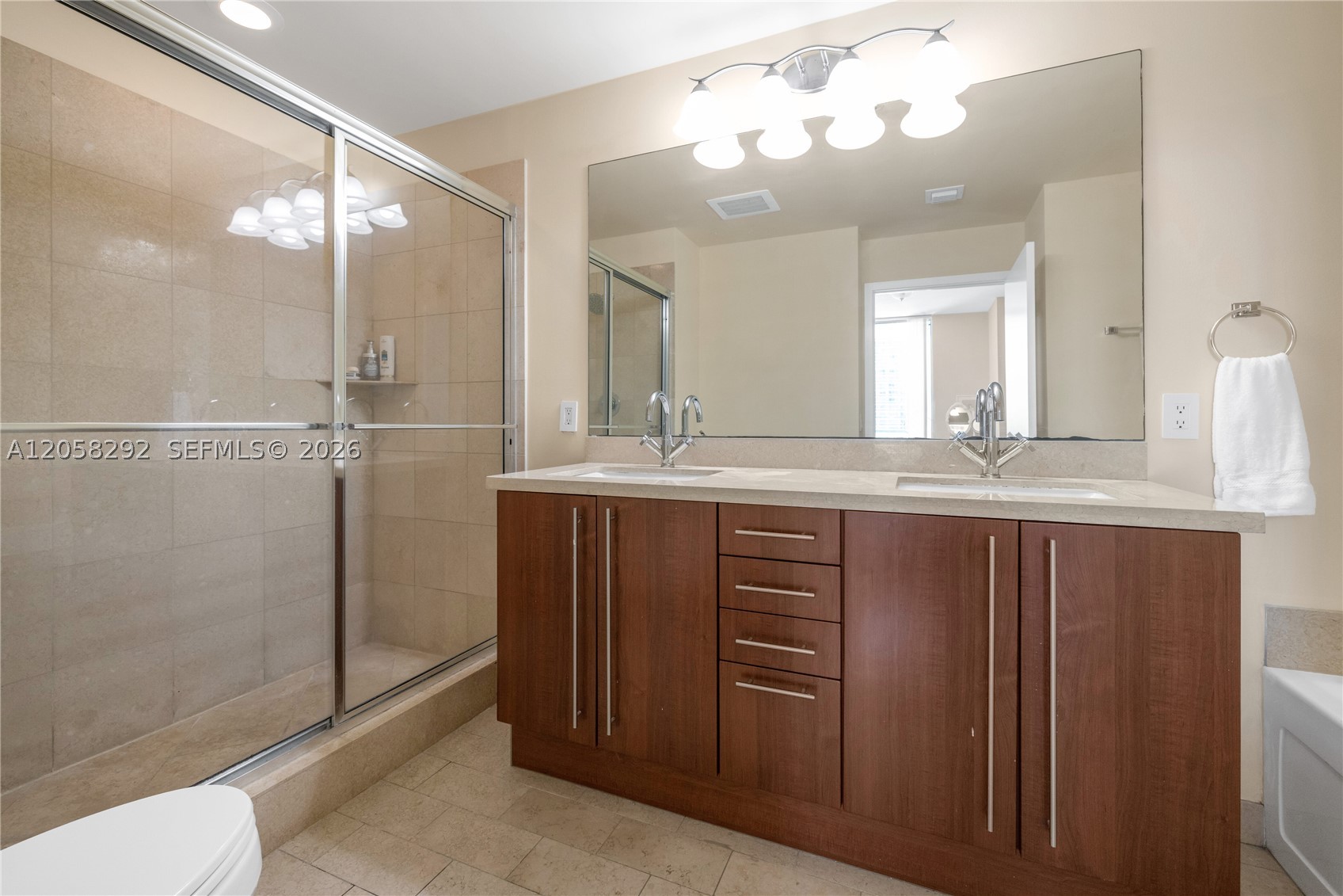 1111 SW 1st Ave #2723N, Miami FL 33130
