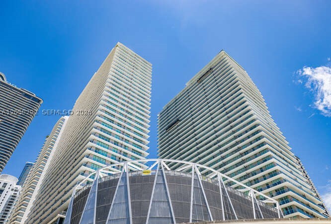 1111 SW 1st Ave #2723N, Miami FL 33130