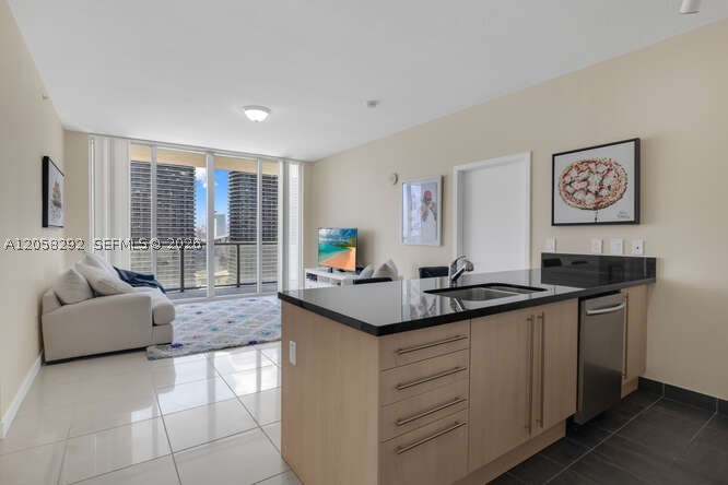 1111 SW 1st Ave #2723N, Miami FL 33130