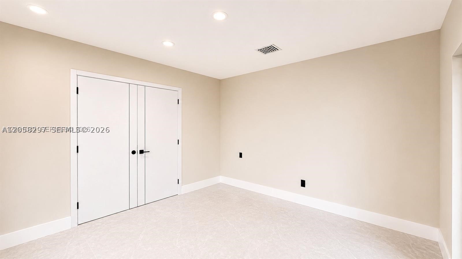 2765 NE 35th Dr, Fort Lauderdale FL 33308