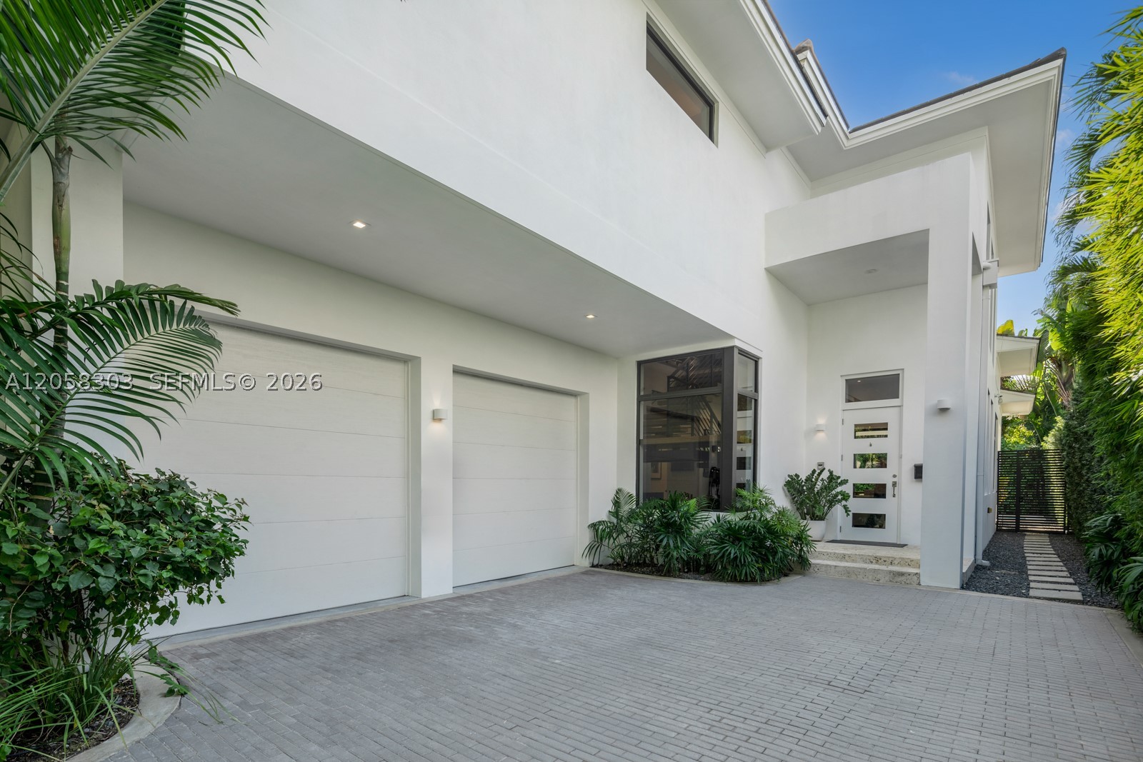 3630 Avocado Ave, Miami FL 33133