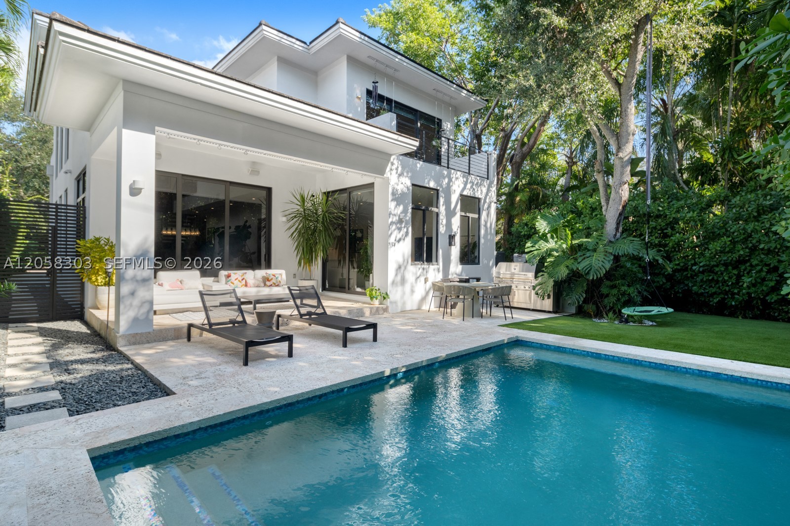3630 Avocado Ave, Miami FL 33133
