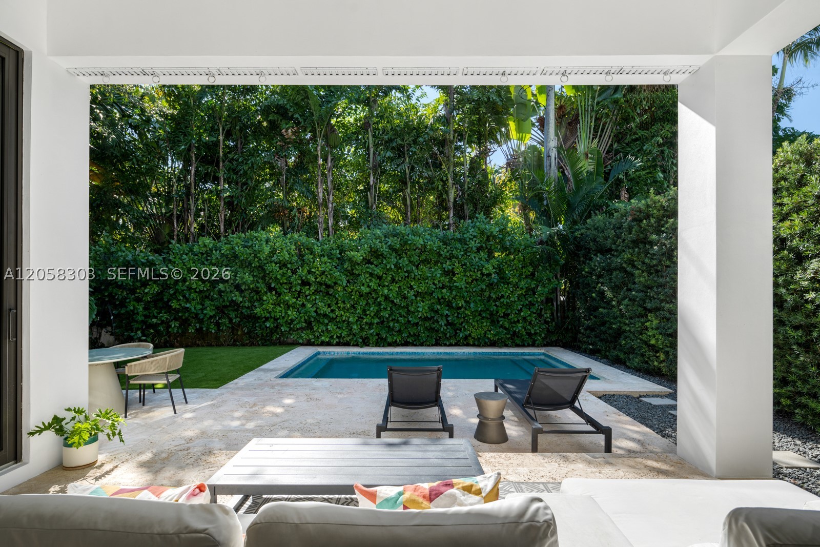 3630 Avocado Ave, Miami FL 33133