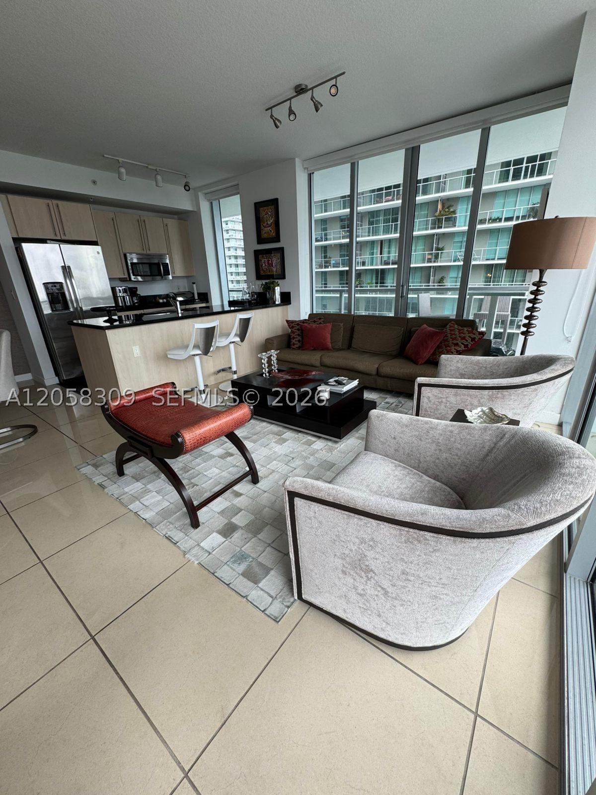 1111 SW 1 AV #1414-N, Miami FL 33130