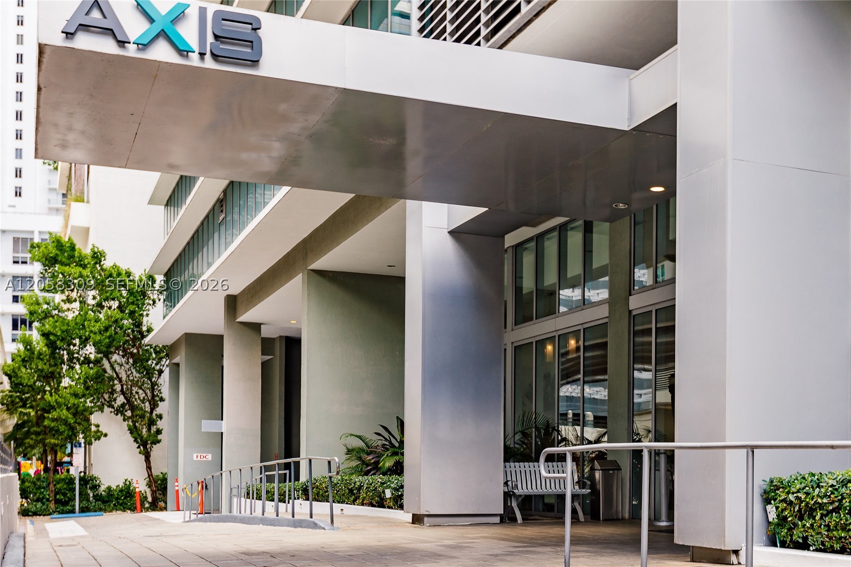 1111 SW 1 AV #1414-N, Miami FL 33130