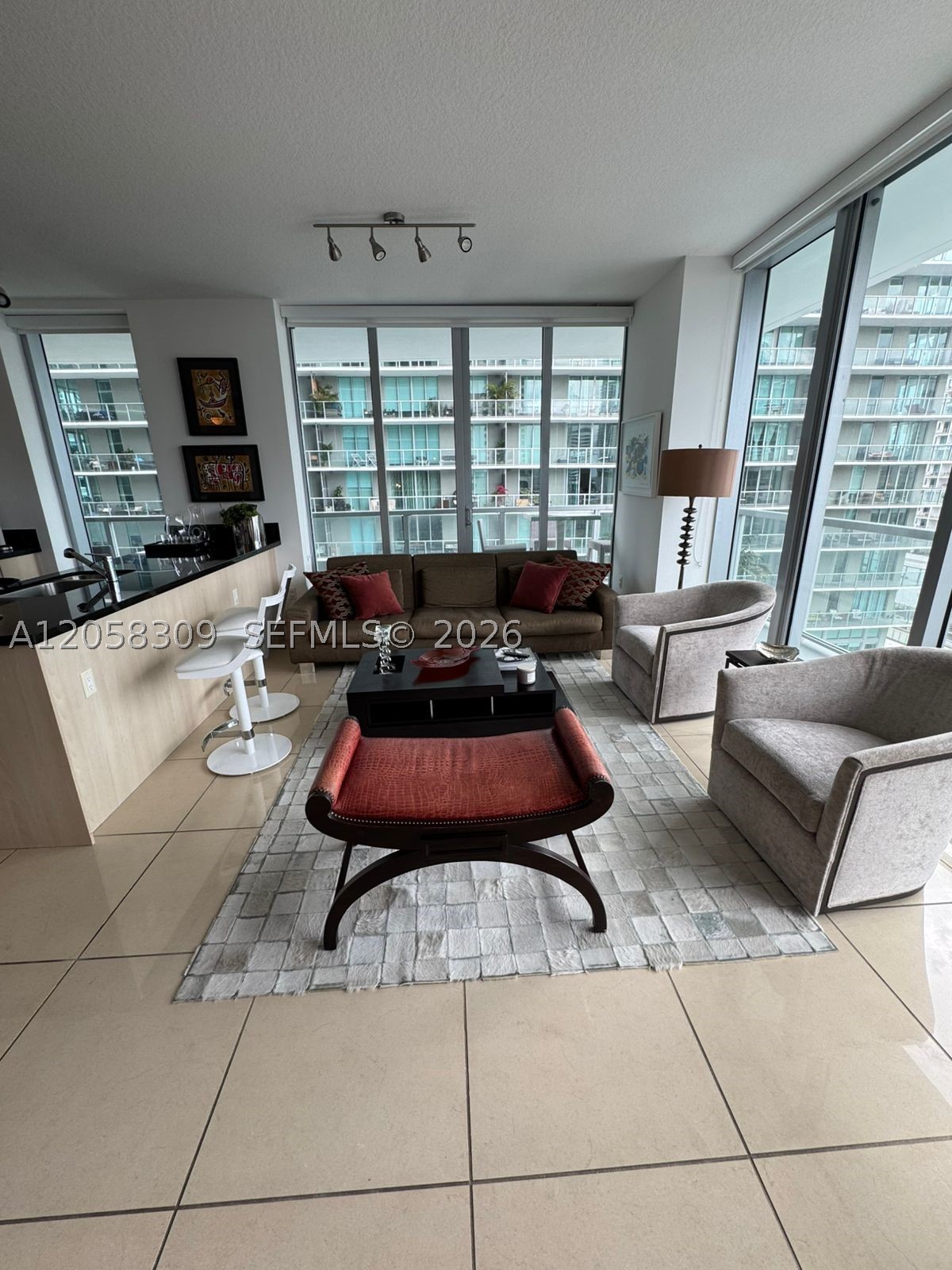 1111 SW 1 AV #1414-N, Miami FL 33130