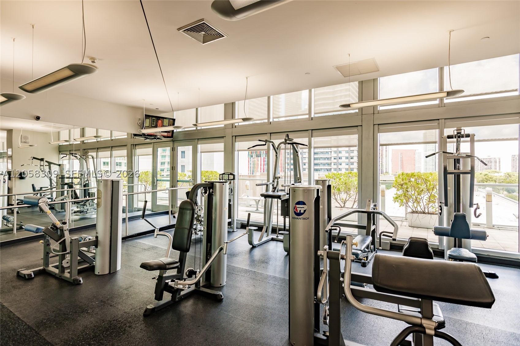 1111 SW 1 AV #1414-N, Miami FL 33130
