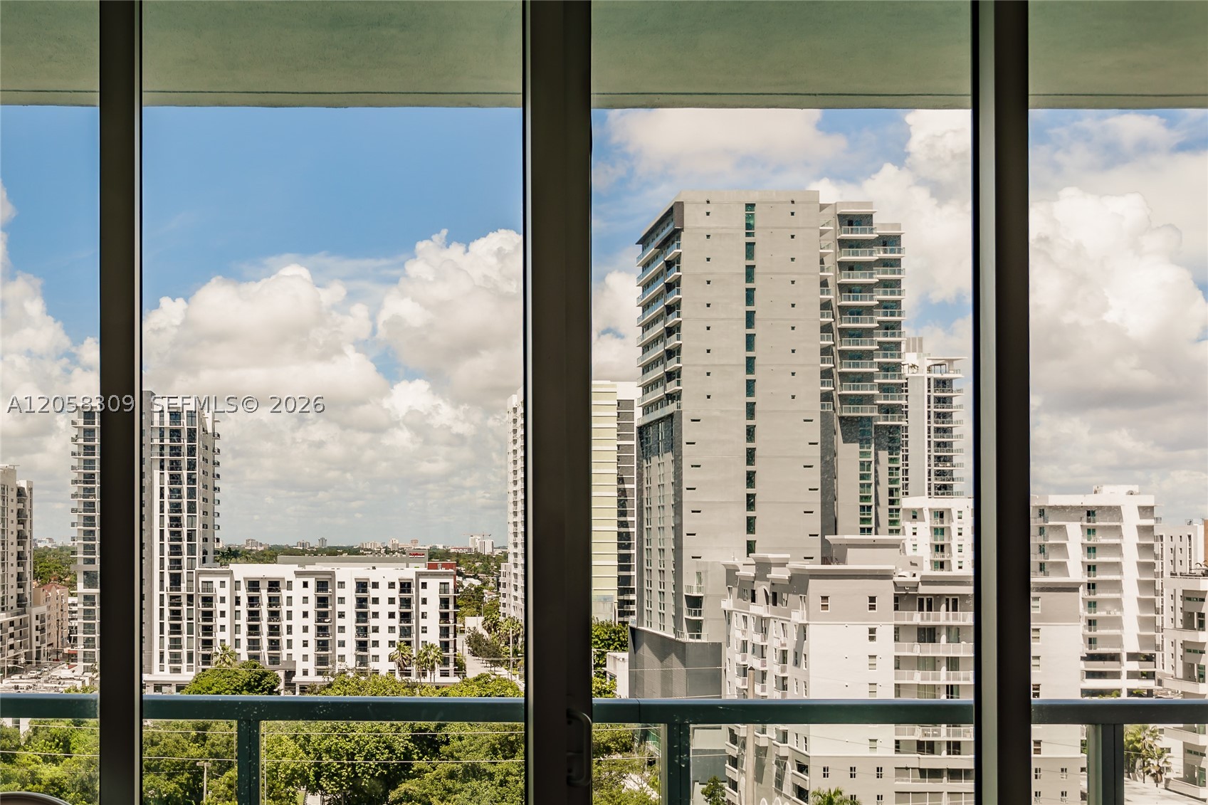 1111 SW 1 AV #1414-N, Miami FL 33130