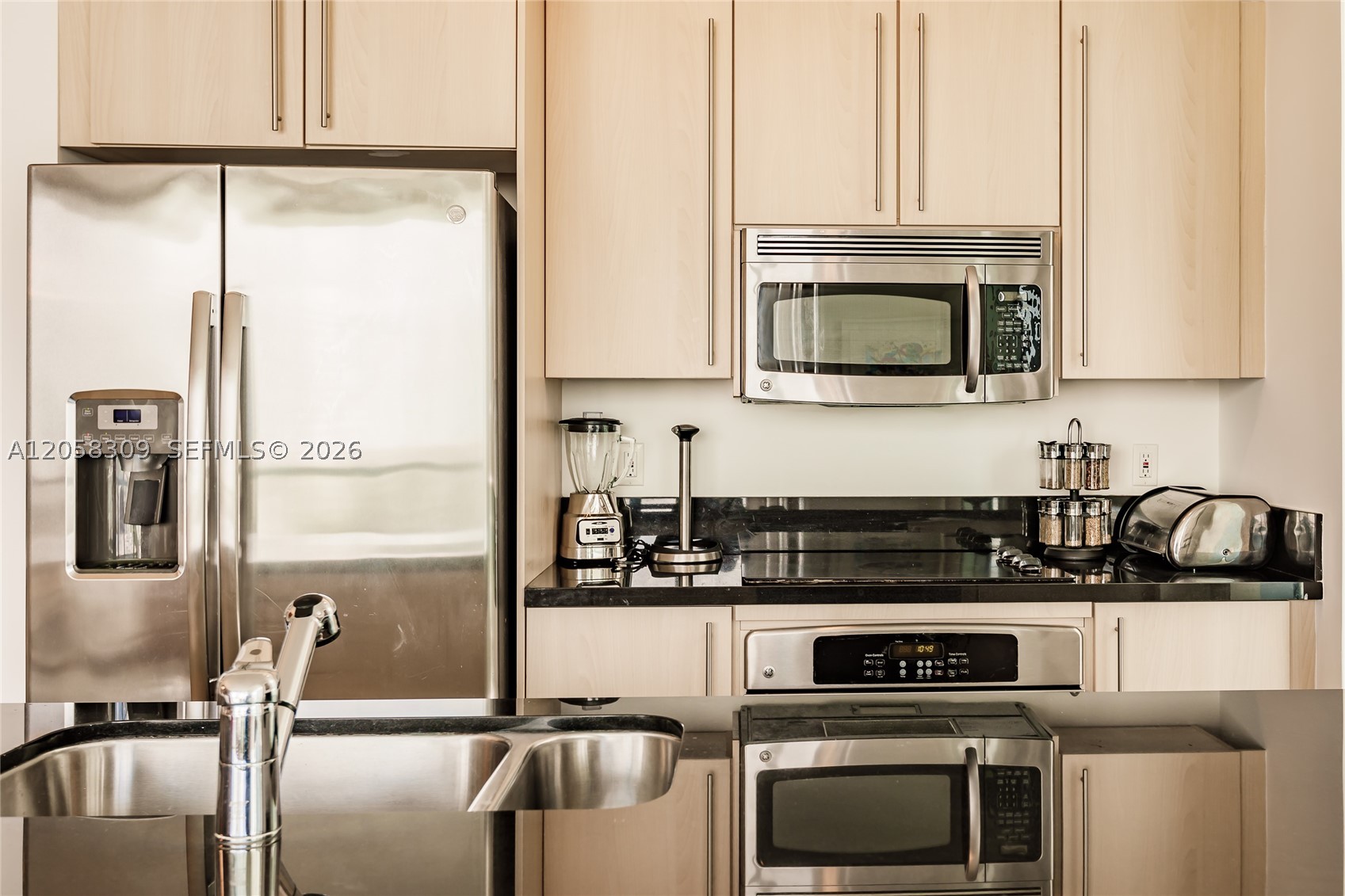 1111 SW 1 AV #1414-N, Miami FL 33130