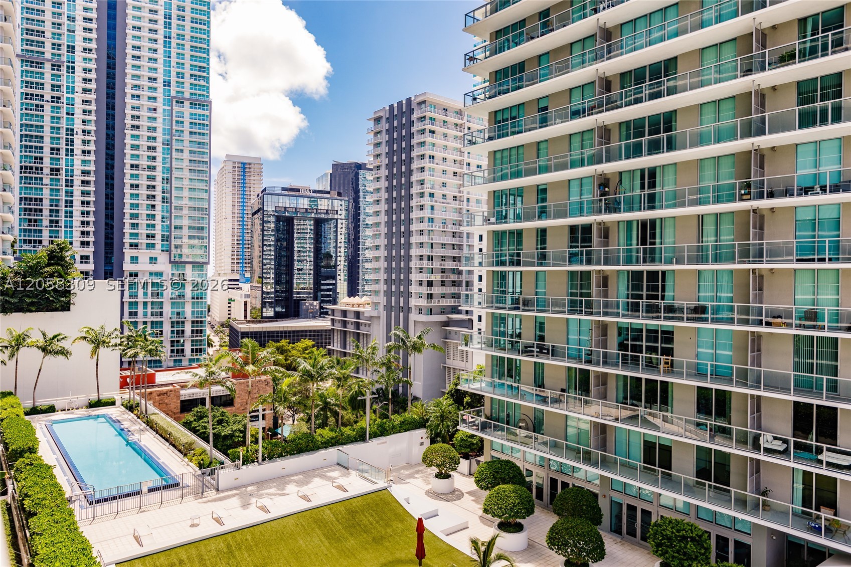 1111 SW 1 AV #1414-N, Miami FL 33130